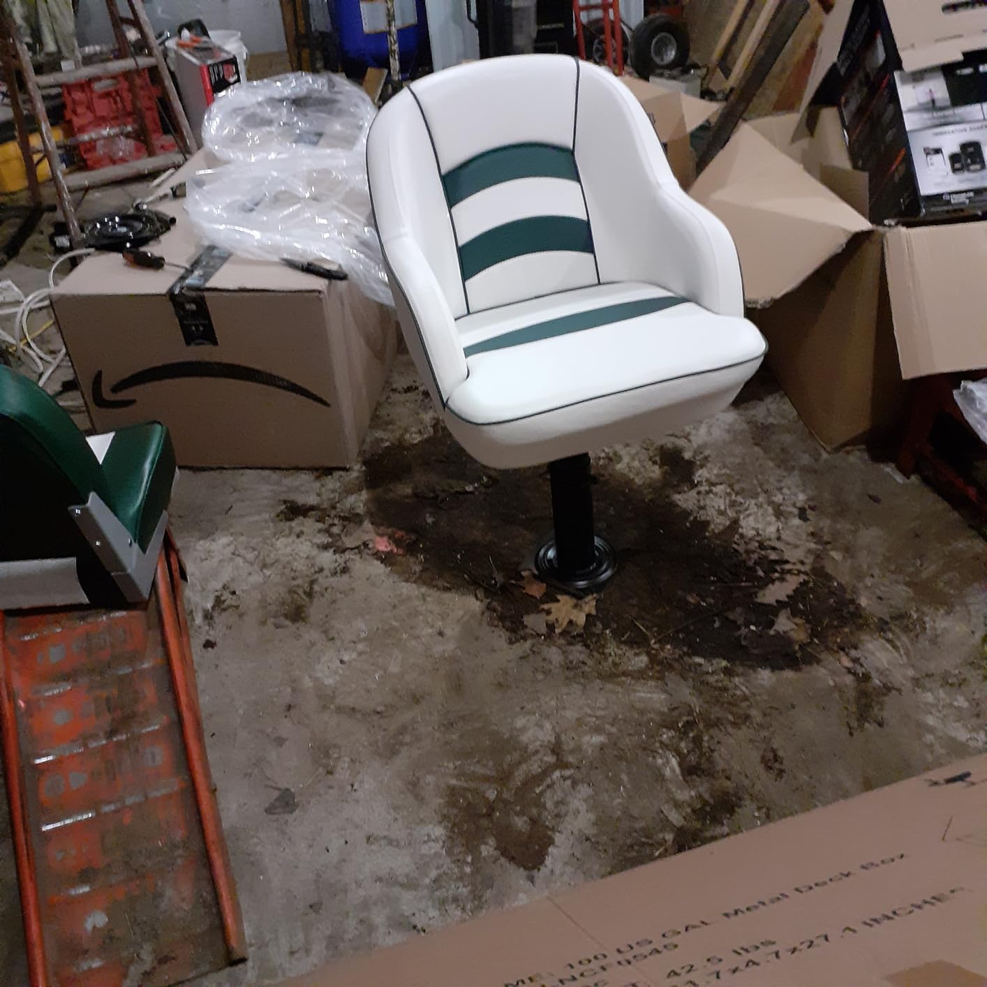 MSC Bucket Pontoon Boat Seat (White/Olive) customer photo 1