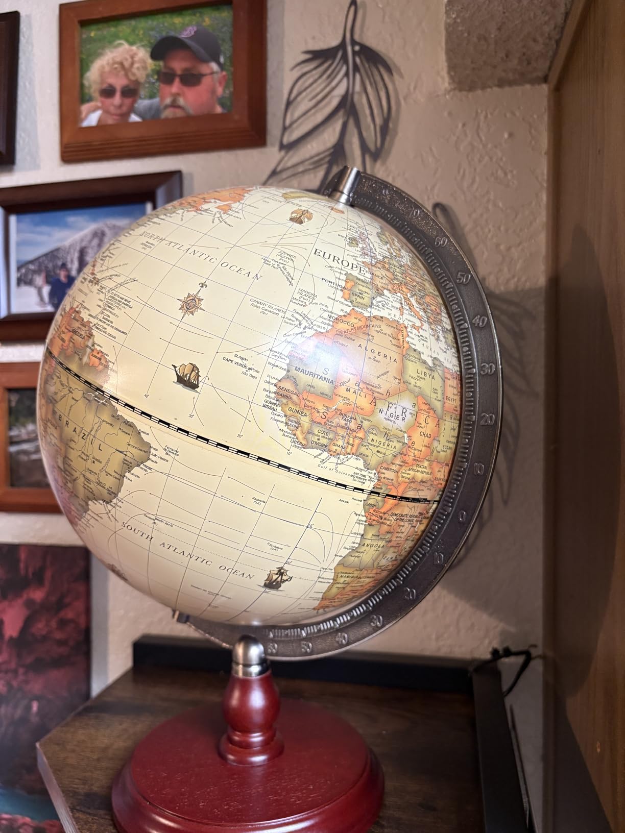 Annova Mini Antique Globe 4-inch / 10 cm - Swivels in All Directions Educational, Decorative, Unique, Small World, Desktop, Vintage (Mini Globe 4