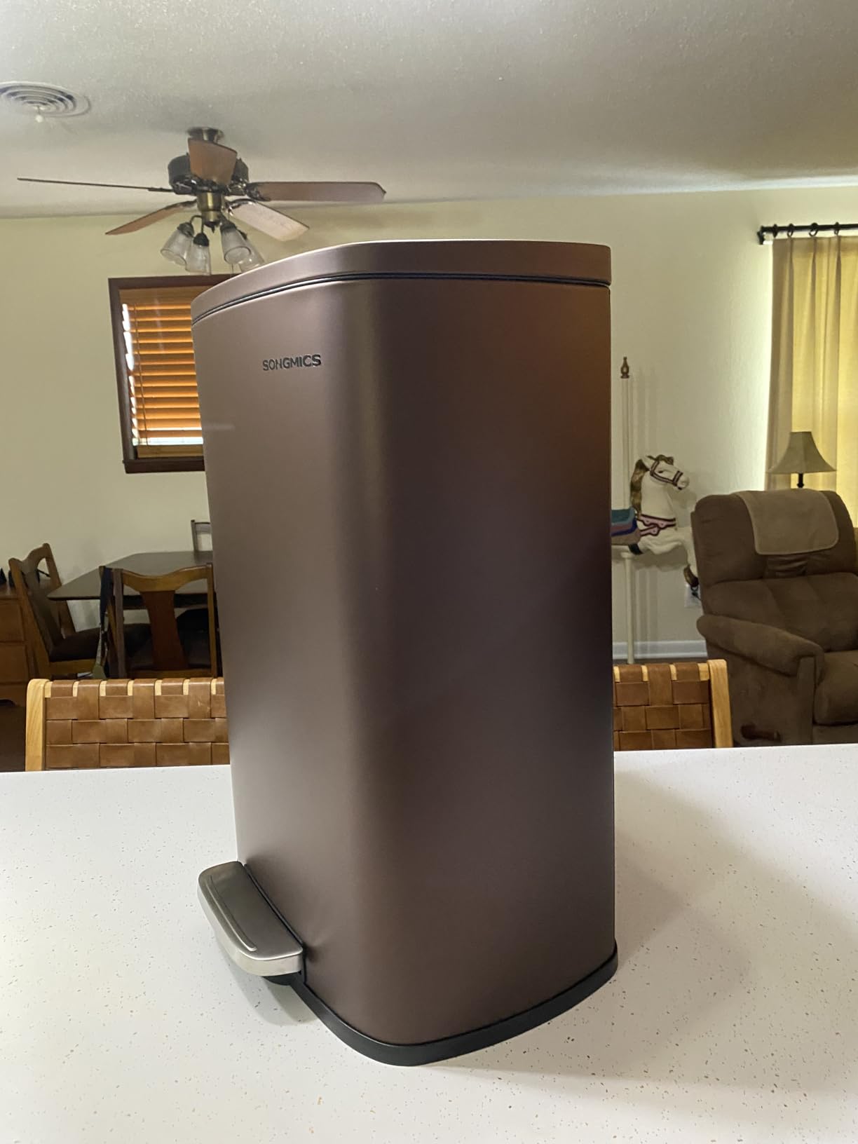 SONGMICS 13 Gallon (50 L) Trash Can, Stainless Steel, Step-On Pedal customer photo 2