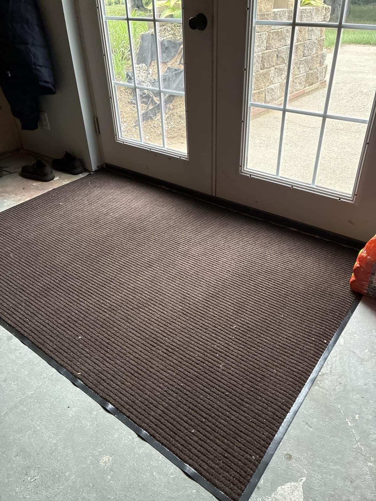 GORILLA GRIP Traffic Guard Indoor Outdoor Heavy Duty Door Mat, 35x23 Black customer photo 1