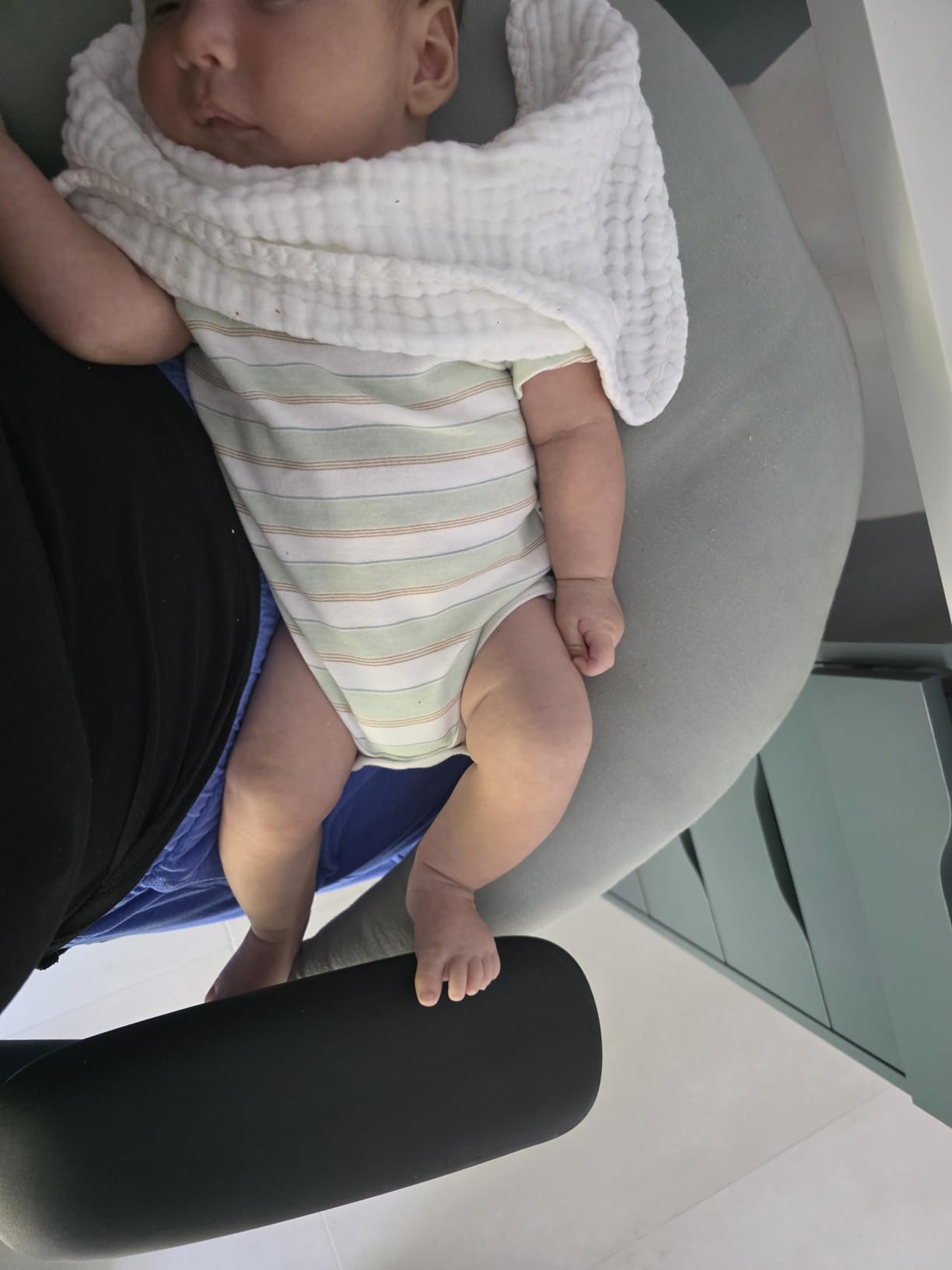 snuggle me Organic Baby Nursing Pillow for Breastfeeding - Natural customer photo 2