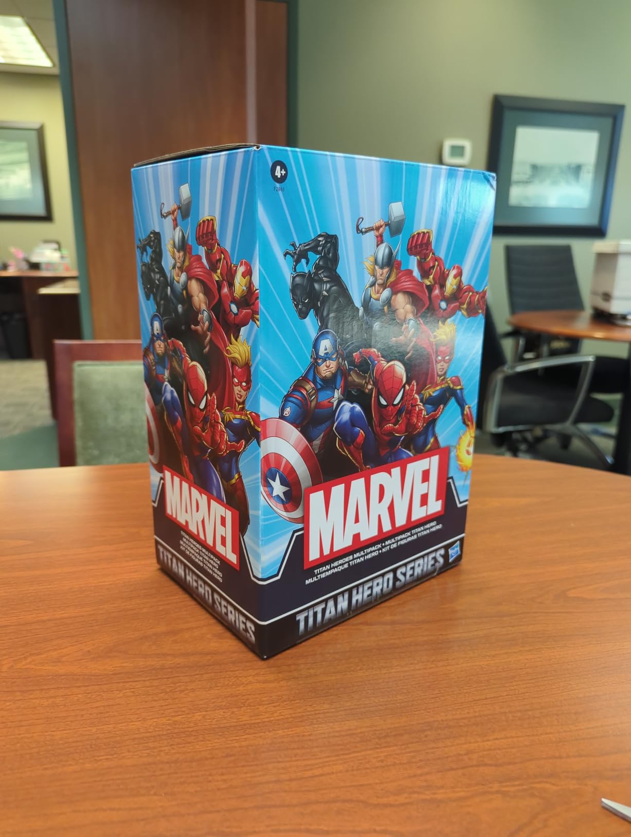 Marvel Titan Hero Series Action Figure Multipack, 6 Action Figures, 12-Inch Toys, Inspired By Marvel Comics, For Kids Ages 4 And Up (Amazon Exclusive) customer photo 1