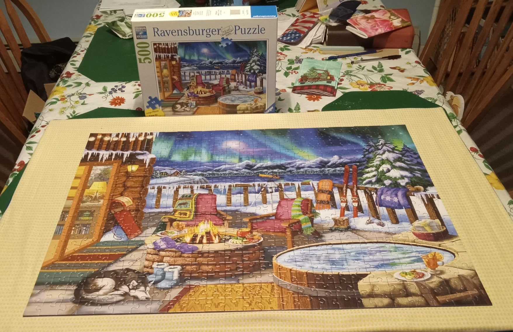 Ravensburger - Northern Lights - 500 Piece Large Format Jigsaw Puzzle - Stunning, Bold, Vivid Image of The Phenomenon - Warm Fireside Cabin - Premium Quality - Puzzles for Adults customer photo 2