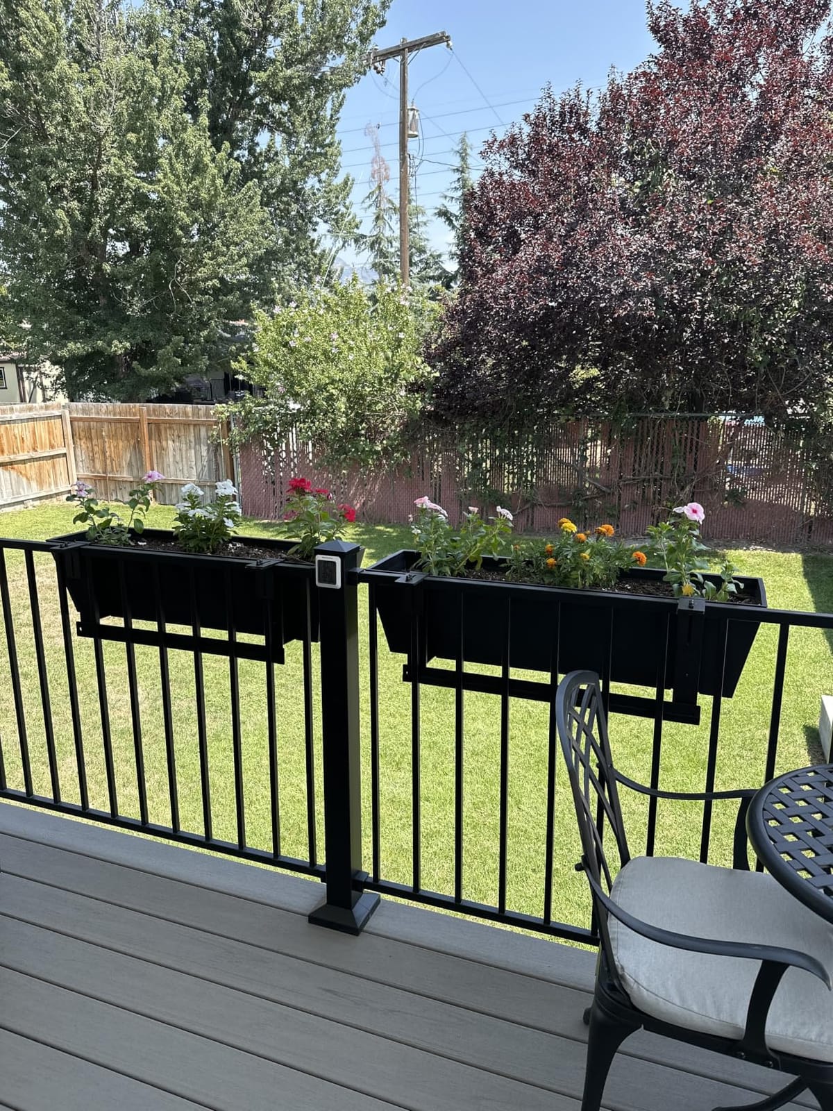 Veradek Pure Series Railing Planter - Tapered Window Box with Bracket customer photo 1