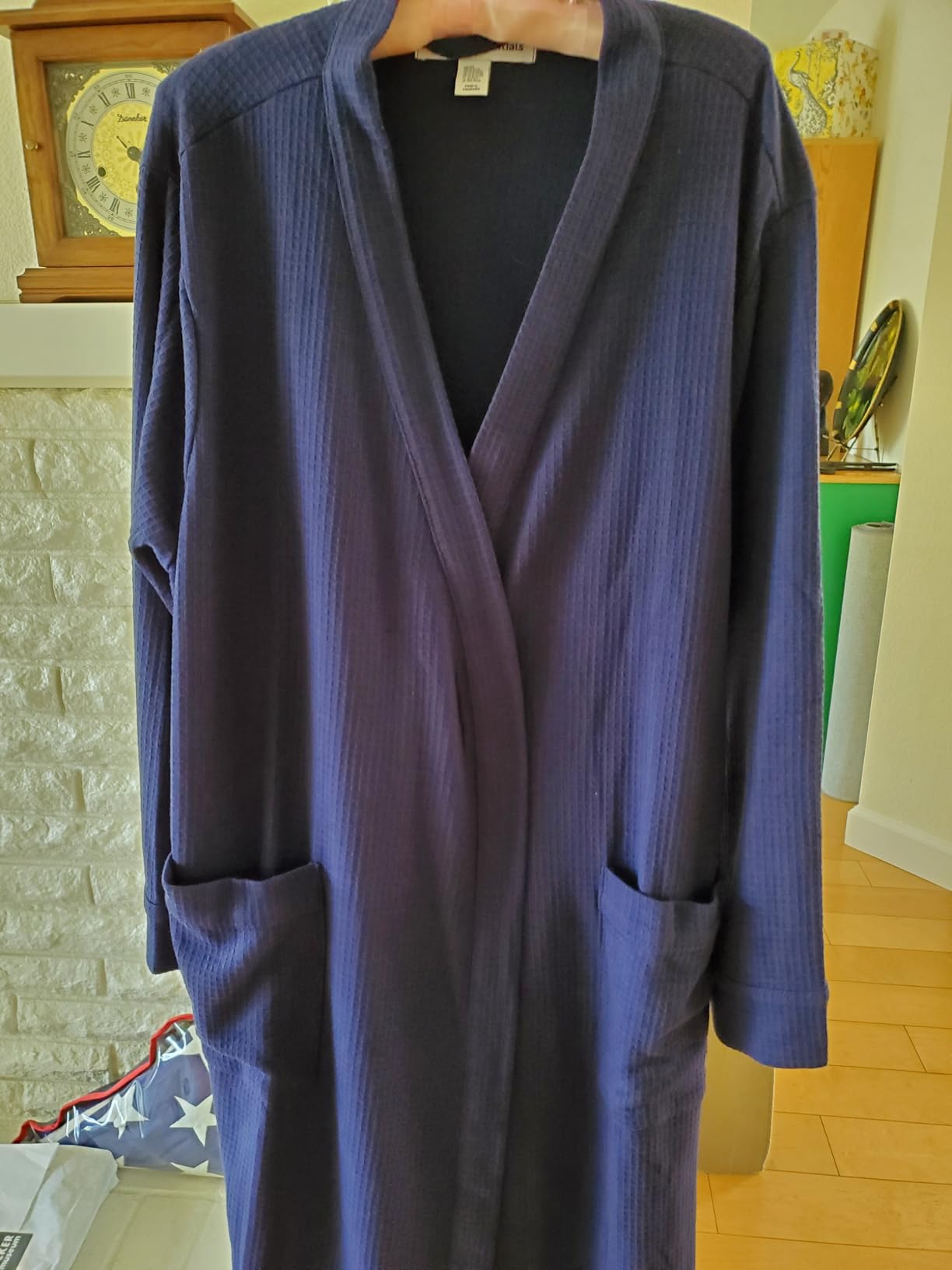 Amazon Essentials Women's Lightweight Waffle Full-Length Bath Robe (Available in Plus Size) customer photo 2