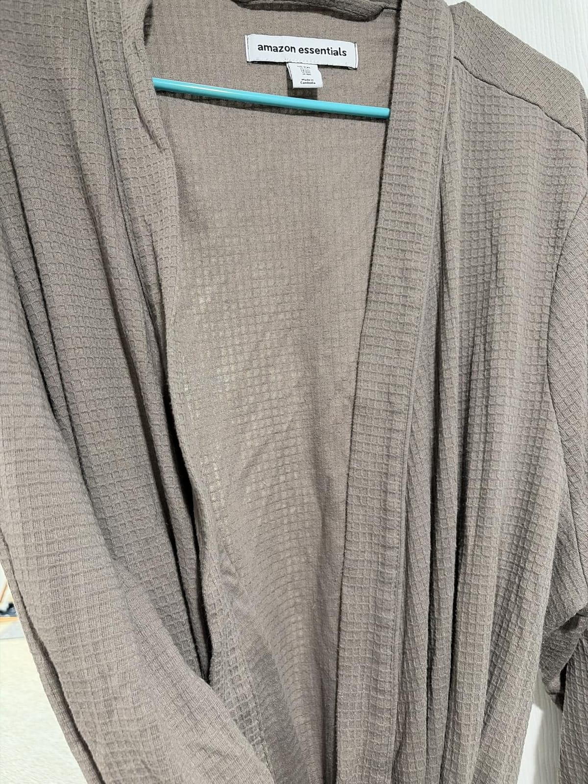 Amazon Essentials Women's Lightweight Waffle Full-Length Bath Robe (Available in Plus Size) customer photo 1