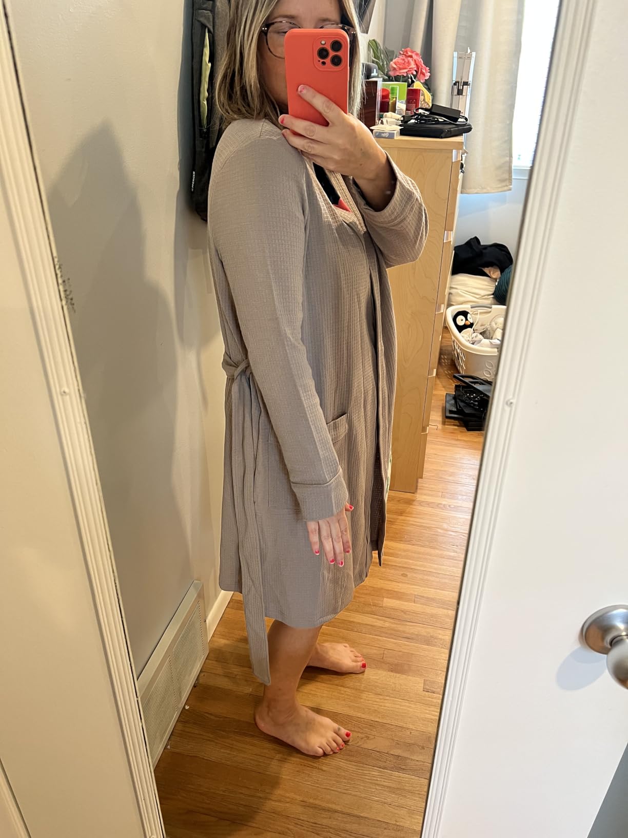 Amazon Essentials Women's Lightweight Waffle Full-Length Bath Robe (Available in Plus Size) customer photo 2