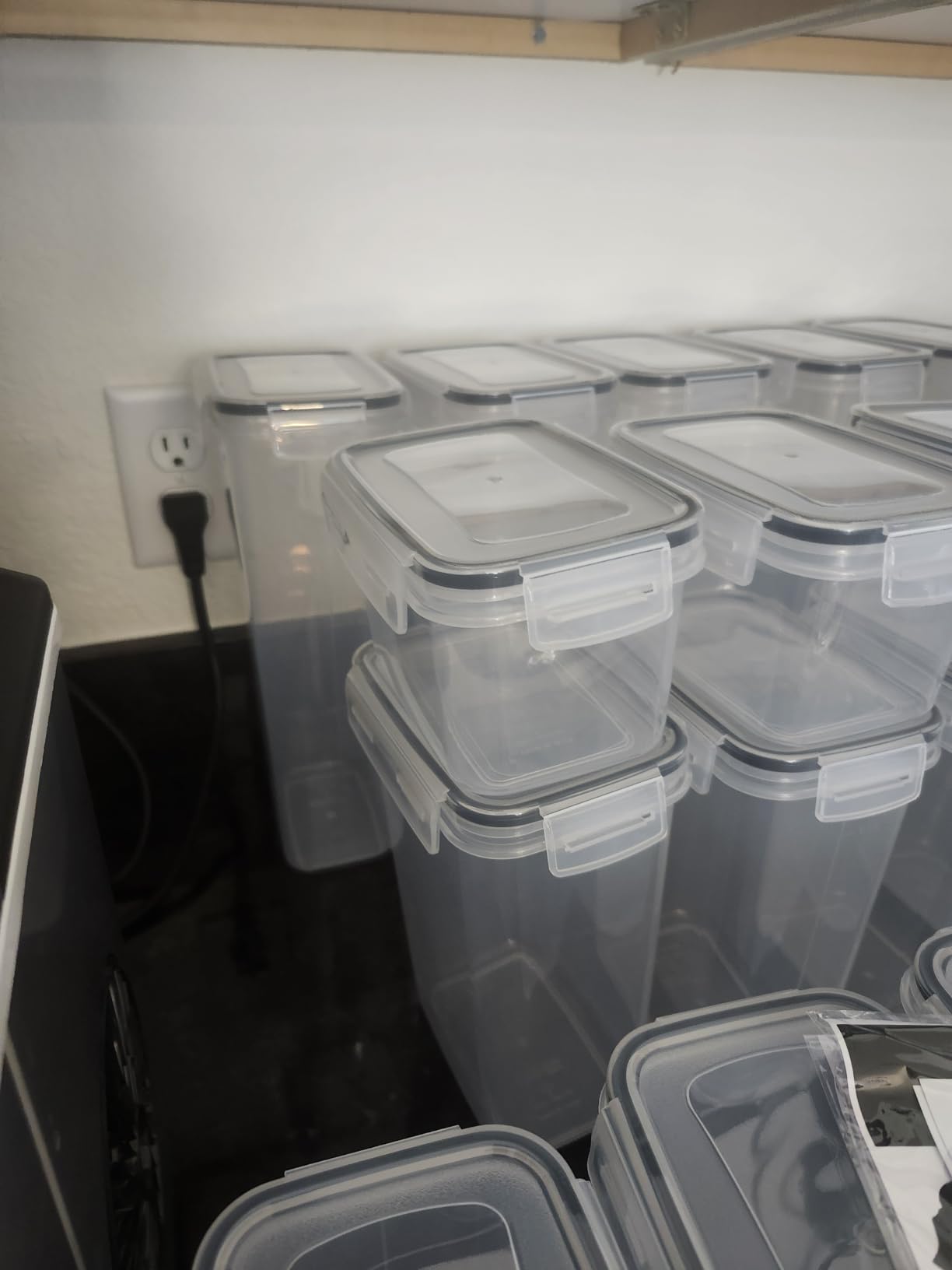 Vtopmart Airtight Food Storage Containers with Lids, 24 pcs, Black customer photo 2