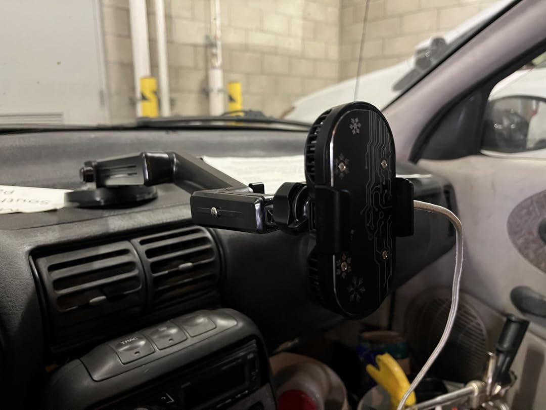 NEVEIKA Plug-in Phone Cooler, Cellphone Radiator with Dual Semi-Conductor Cooling Chip, Mobile Phones with a Width of 6 to 7.5cm for Tiktok Live Streaming, Outdoor Vlog, Mobile Gaming. customer photo 1