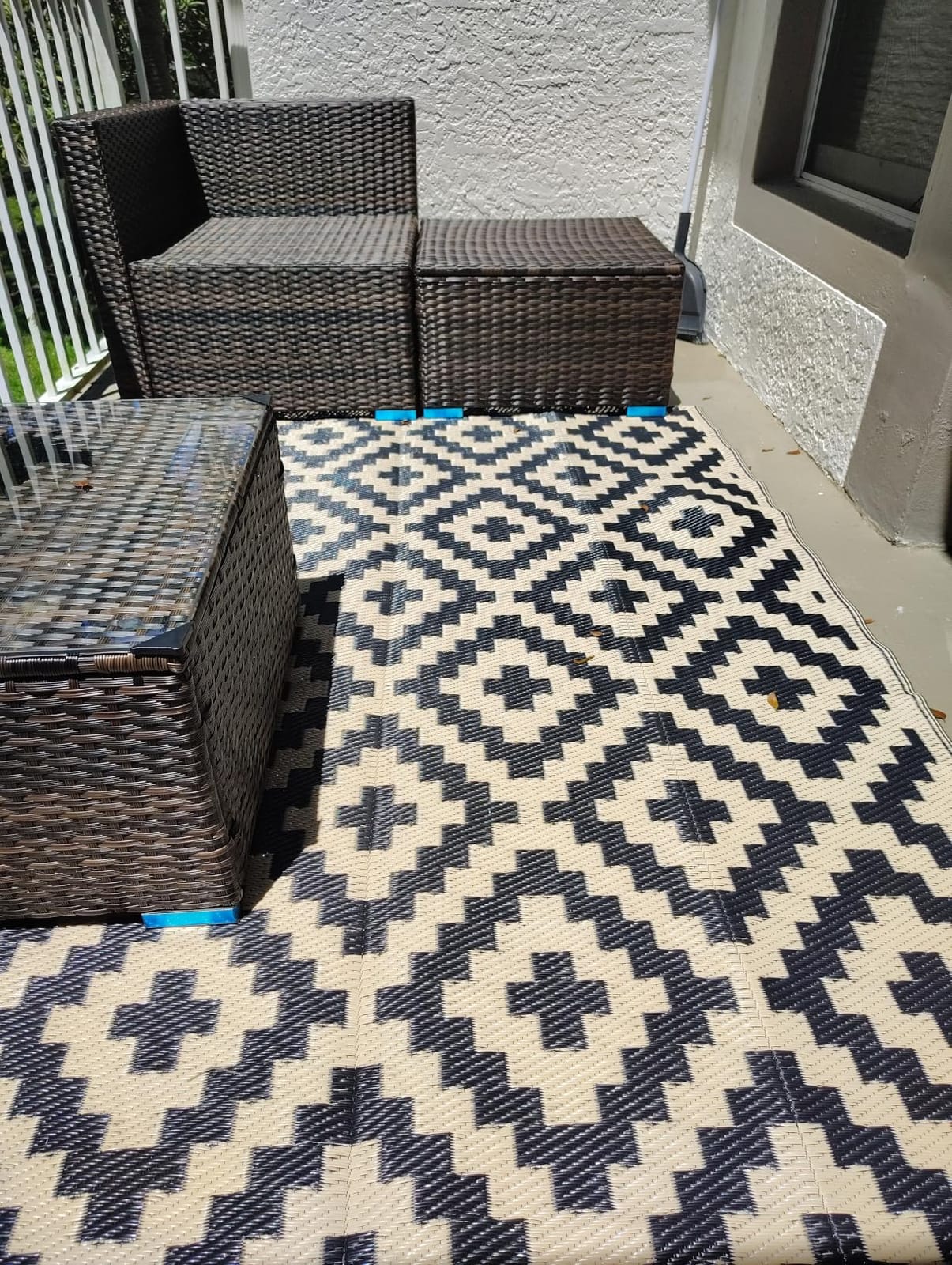 SAND MINE Waterproof Outdoor Rug 5x8 ft, Plastic Reversible Rug, Modern Area Rug, Large Floor Mat for Outdoors, RV, Patio, Backyard, Deck, Picnic, Beach, Camping, Black & Beige customer photo 1