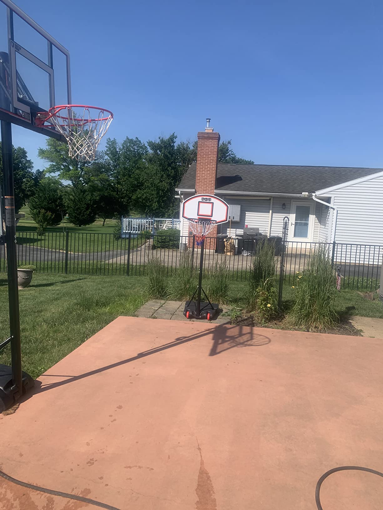 Play22 Kids Adjustable Basketball Hoop Height 5-7 FT - Portable Basketball Goals for Kids Teenagers Youth and Adults with Stand & Backboard Wheels Fillable Base - Great Indoor Outdoor Play customer photo 1