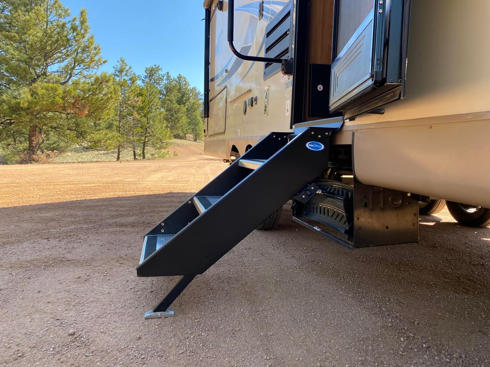MORryde - STP-206 Step Above 2nd Generation RV Entry Step customer photo 1