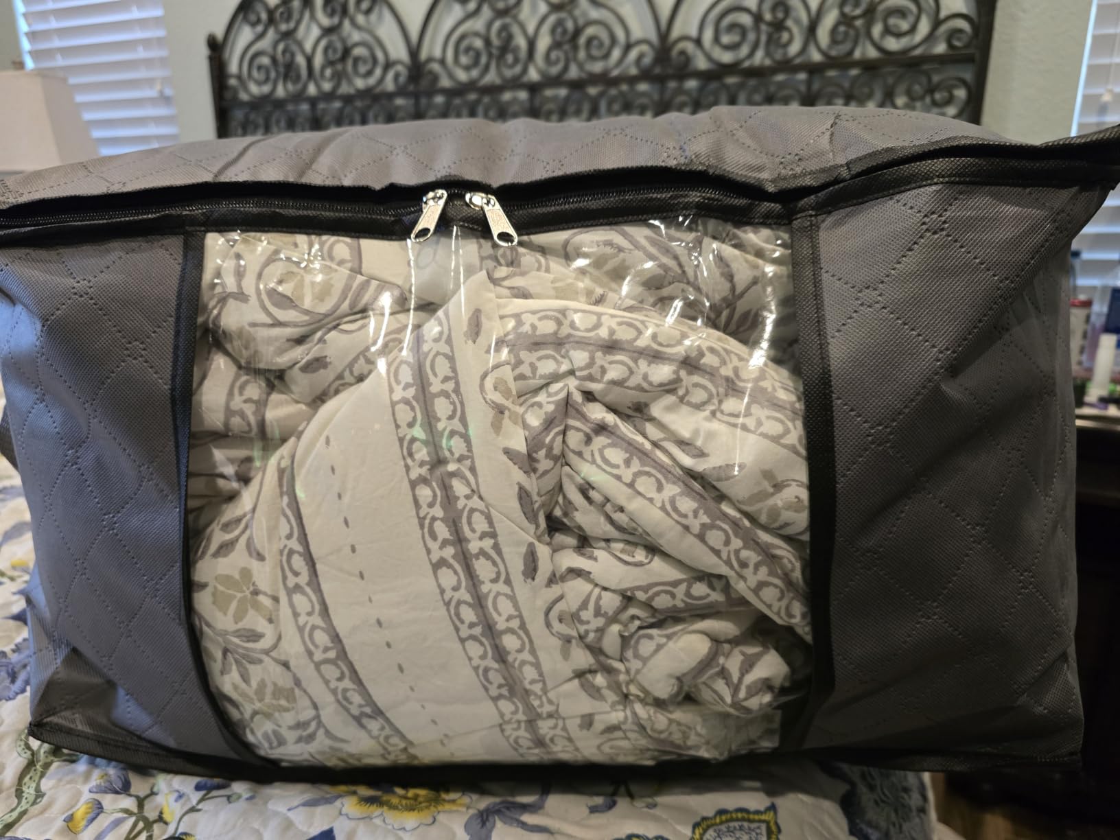 Fab totes 6 Pack Storage Bags for Clothes Blanket Storage Bins with Lids customer photo 1
