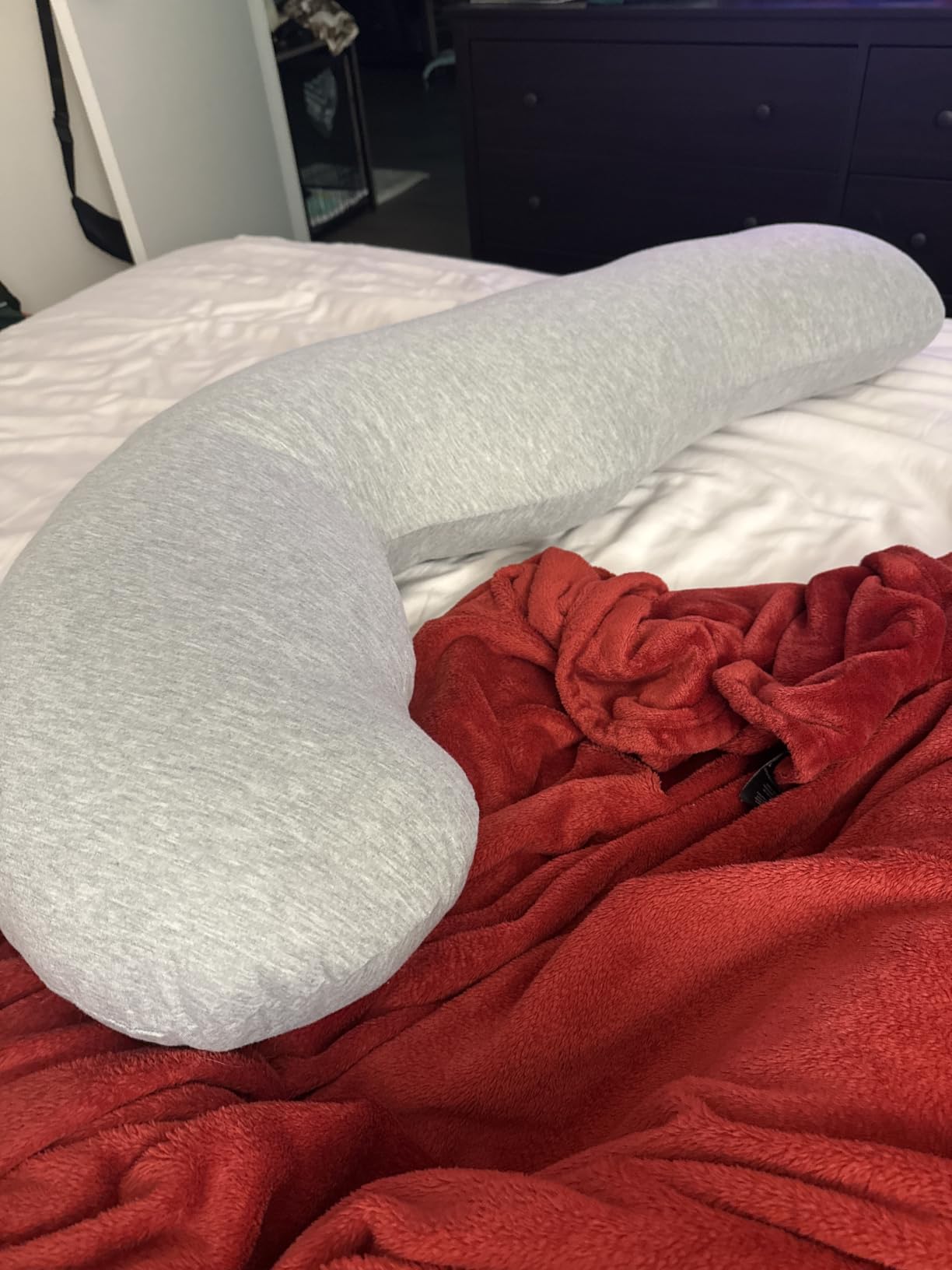 Momcozy J Shaped Pregnancy Pillow, Maternity Body Pillow for Side Sleepers customer photo 1