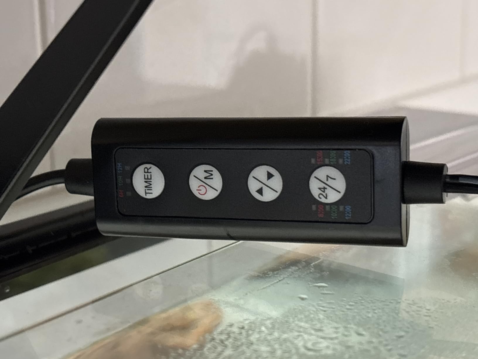 hygger Clip On 24/7 Lighting Aquarium LED Light,Sunrise-Daylight-Moonlight and DIY Mode, Adjustable Timer/Brightness Fish Tank Light with 7 Colors for Planted Tank (14W for 12~20in Tank) customer photo 1