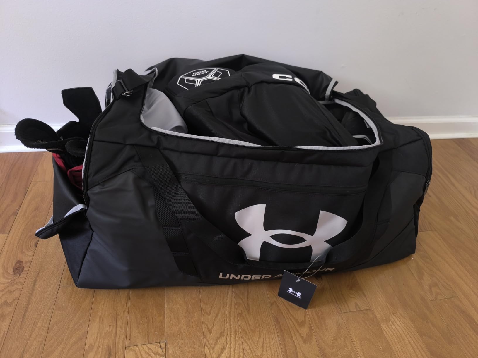 Under Armour Undeniable 5.0 Duffle customer photo 1