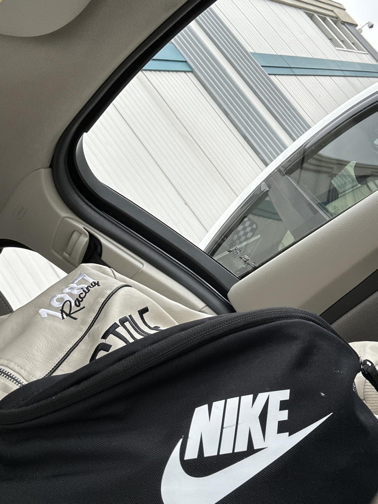 Nike Unisex Adult Heritage Waistpack Bag (3L) | Mens and Womens customer photo 2