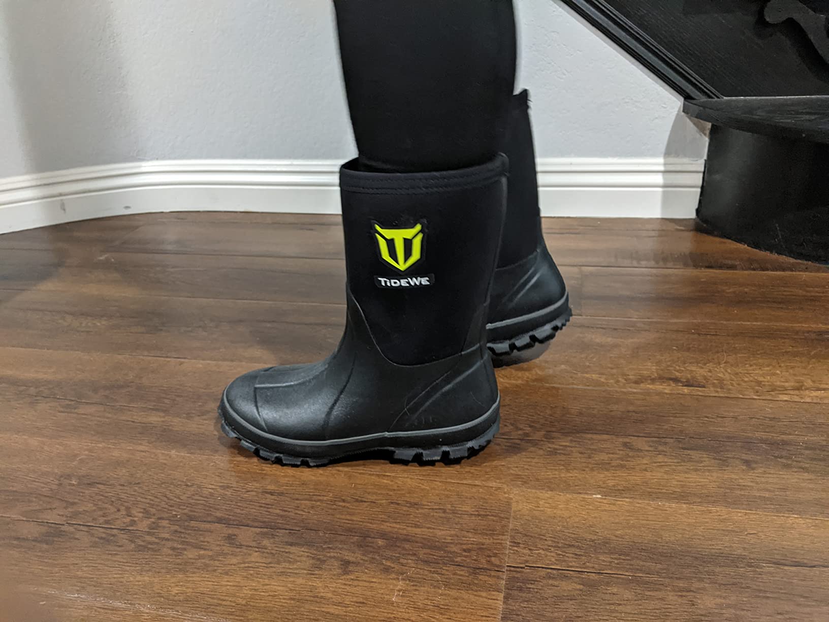 TIDEWE Rubber Boots for Men, Waterproof Hunting Work Boots customer photo 1