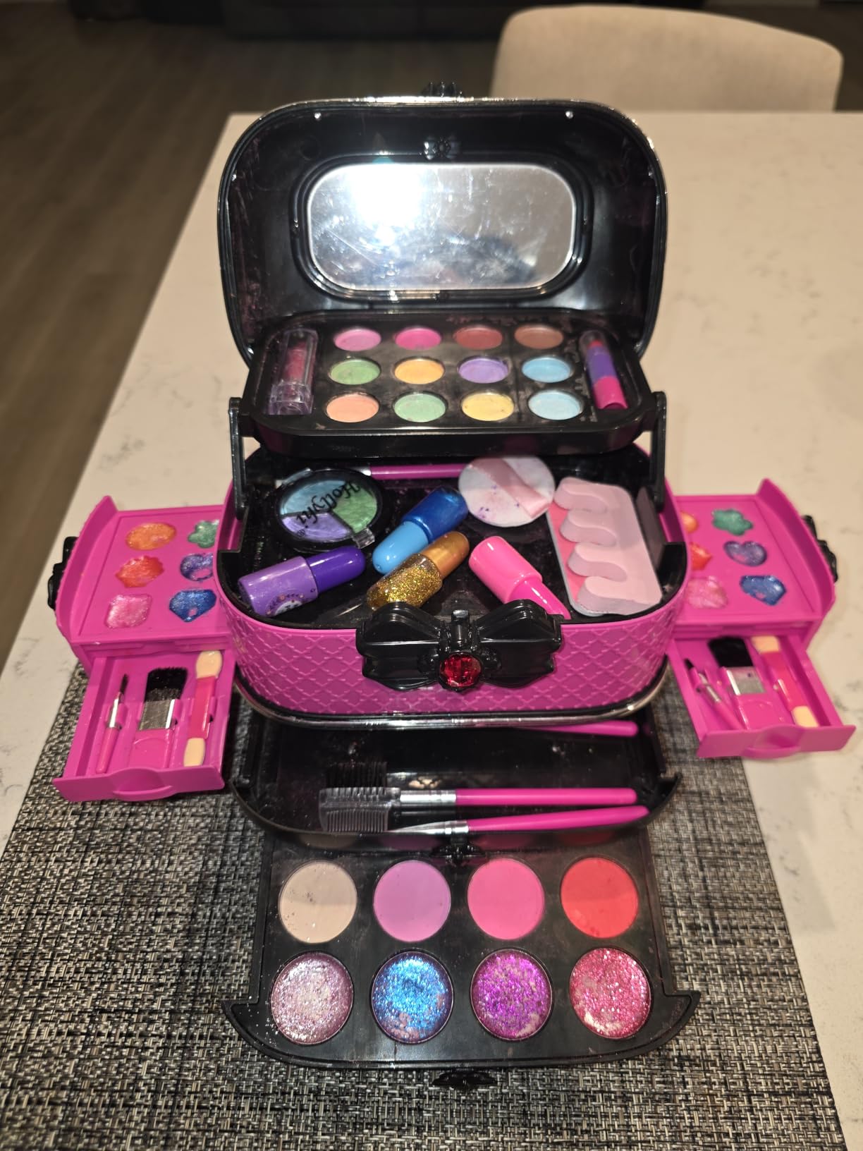 Hollyhi 58 Pcs Kids Makeup Toys Kit for Girls, Real Washable Make Up Set customer photo 2