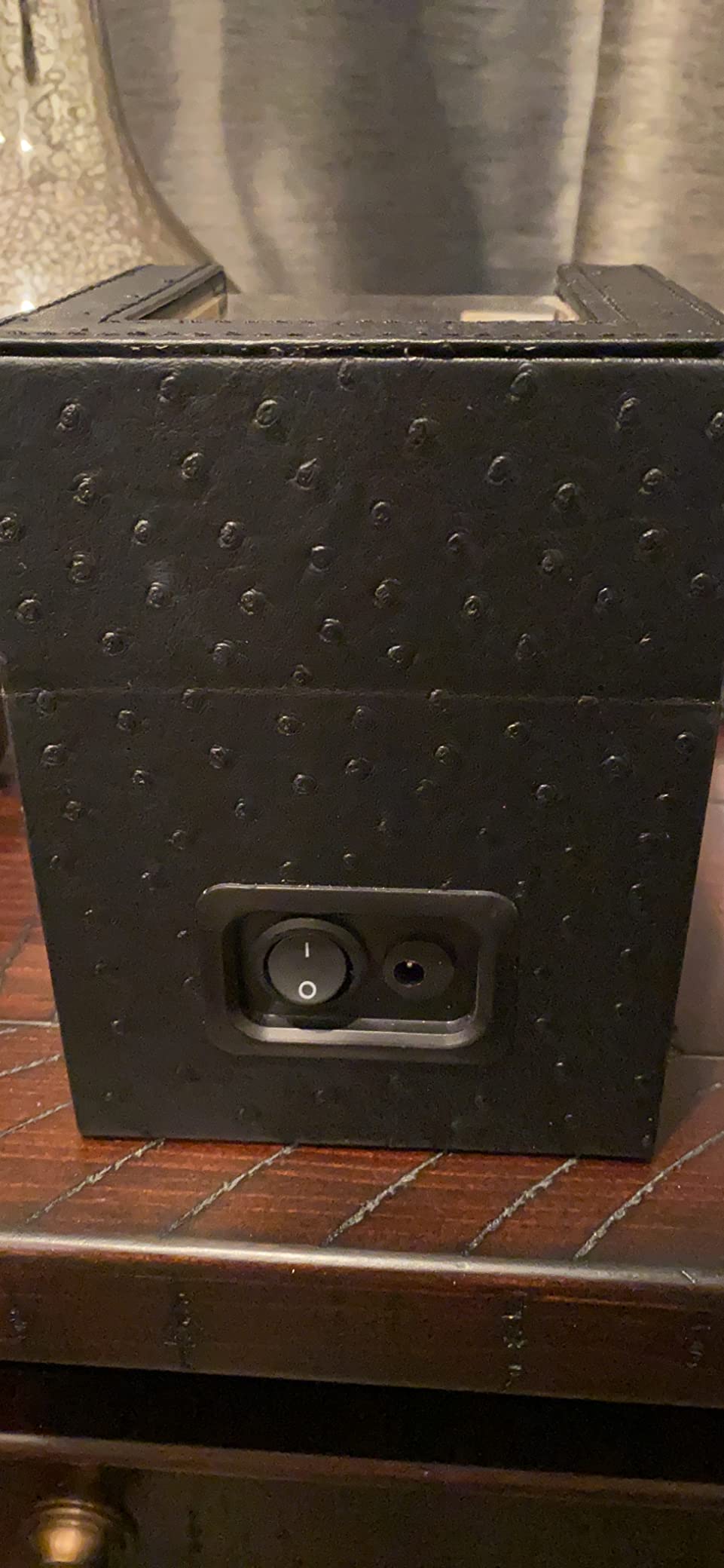 Automatic Single Watch Winder for Automatic Watches,Rotating Watch Case with Japanese Quiet Motor,AC Adapter or Battery Powered customer photo 1