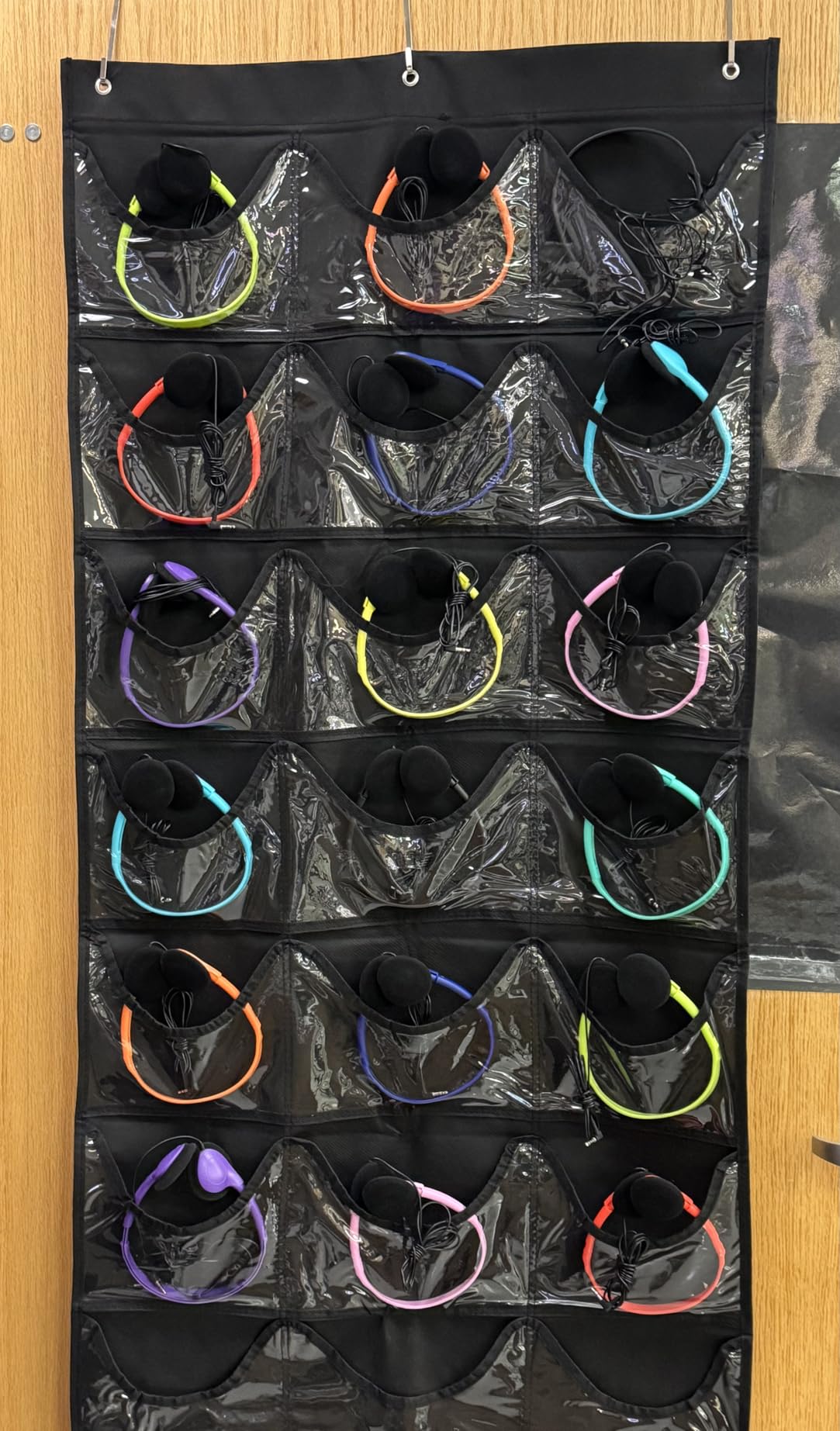 Dofilachy Hat Organizer Racks for Baseball Caps, Visible Hat Holder Rack for Wall Door with 3 Hooks, 24 Deep Pockets customer photo 2