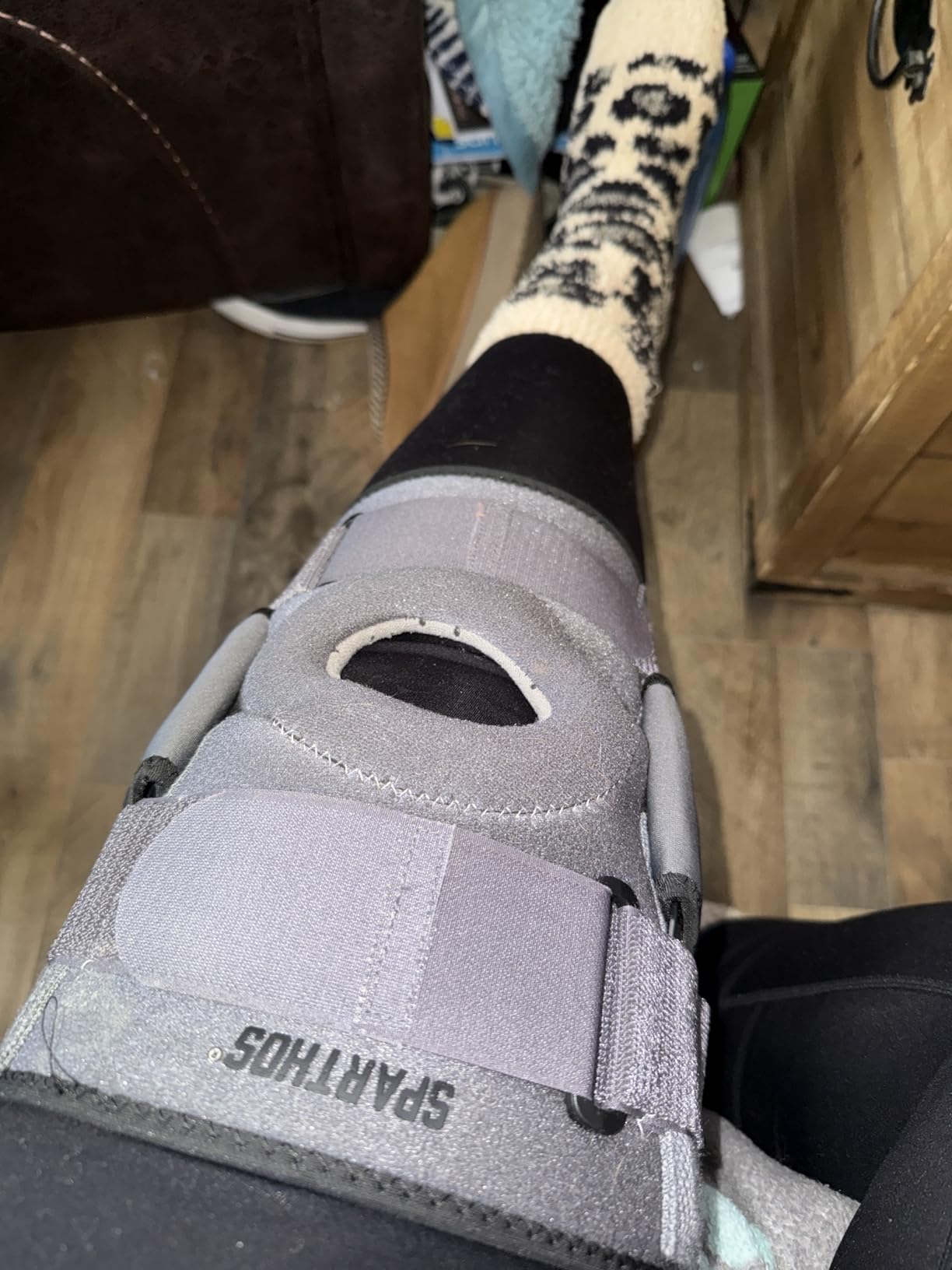 Sparthos Knee Brace for Women & Men - Meniscus Tear Support - Gray-L | Hinged Metal Side Stabilizers, Adjustable Compression Straps, ACL MCL Arthritis Pain Relief, Open Patella, Running & Sports customer photo 1