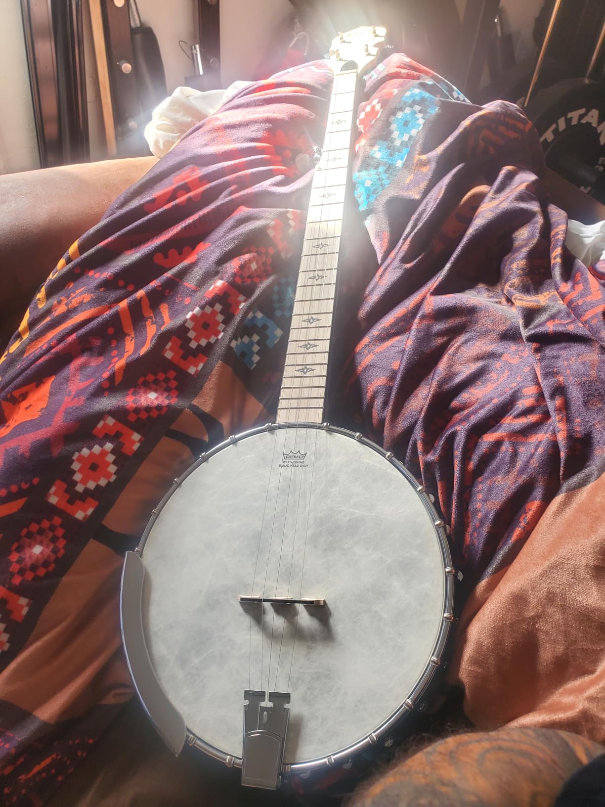 Mulucky 5 String Open Back Banjo MB1101, Maple 24 Brackets Remo Head Kit | Crafted with maple, a Remo head, 24 brackets, and geared 5th tuner. Includes complete beginner accessories. customer photo 2