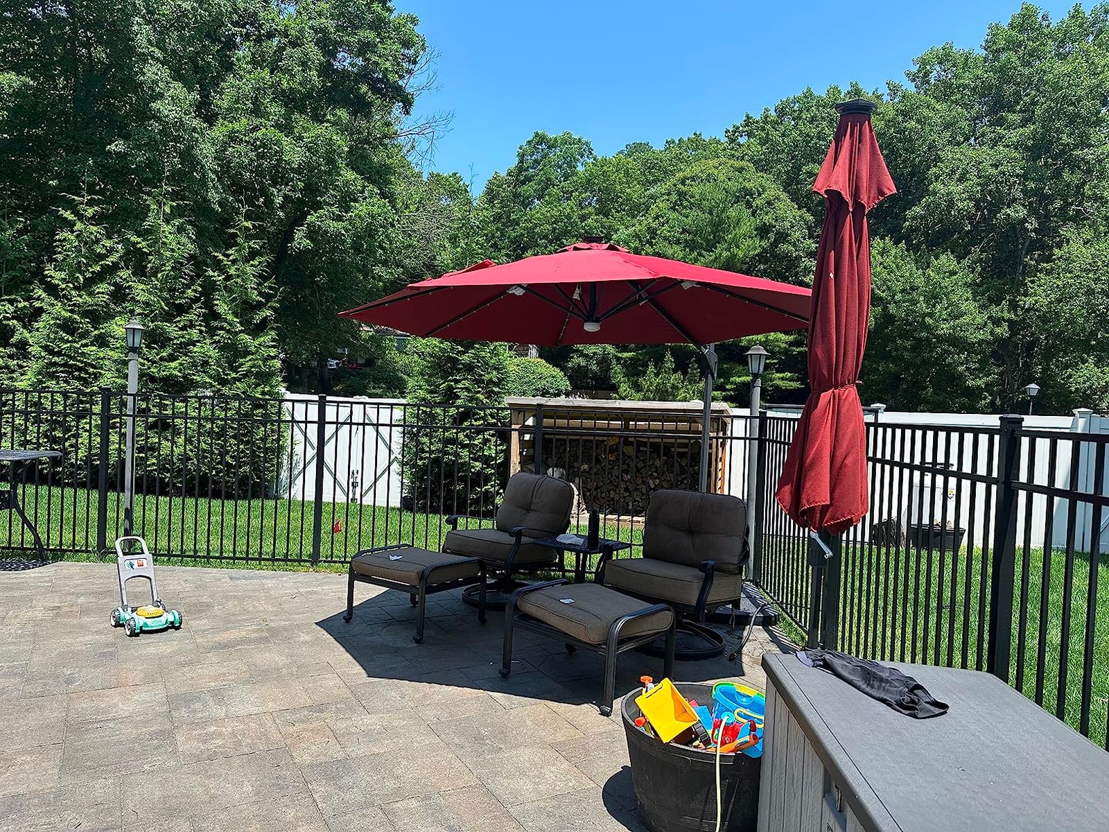 Best Choice Products 10ft Solar LED Cantilever Patio Umbrella, 360-Degree Rotation Hanging Offset Market Outdoor Sun Shade for Backyard, Deck, Poolside w/Lights, Easy Tilt, Cross Base - Burgundy customer photo 2