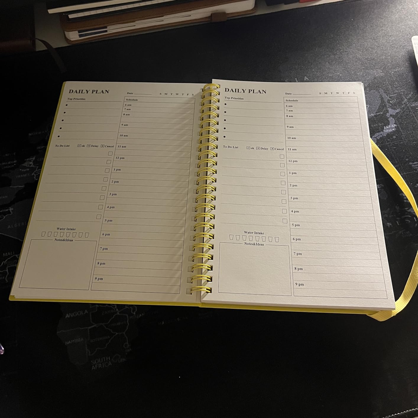Daily Planner Undated: Asten To Do List Notebook Day Planners (A5, Black) customer photo 1
