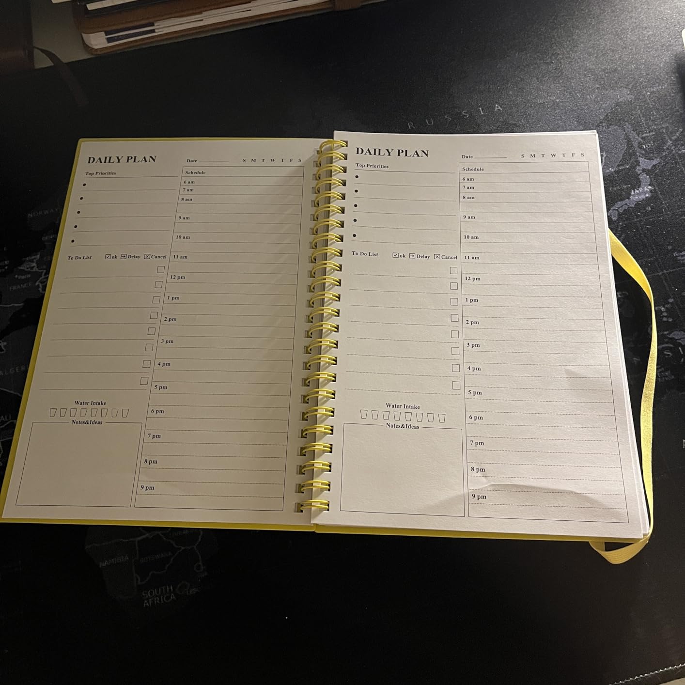 Daily Planner Undated: Asten To Do List Notebook Day Planners (A5, Black) customer photo 2