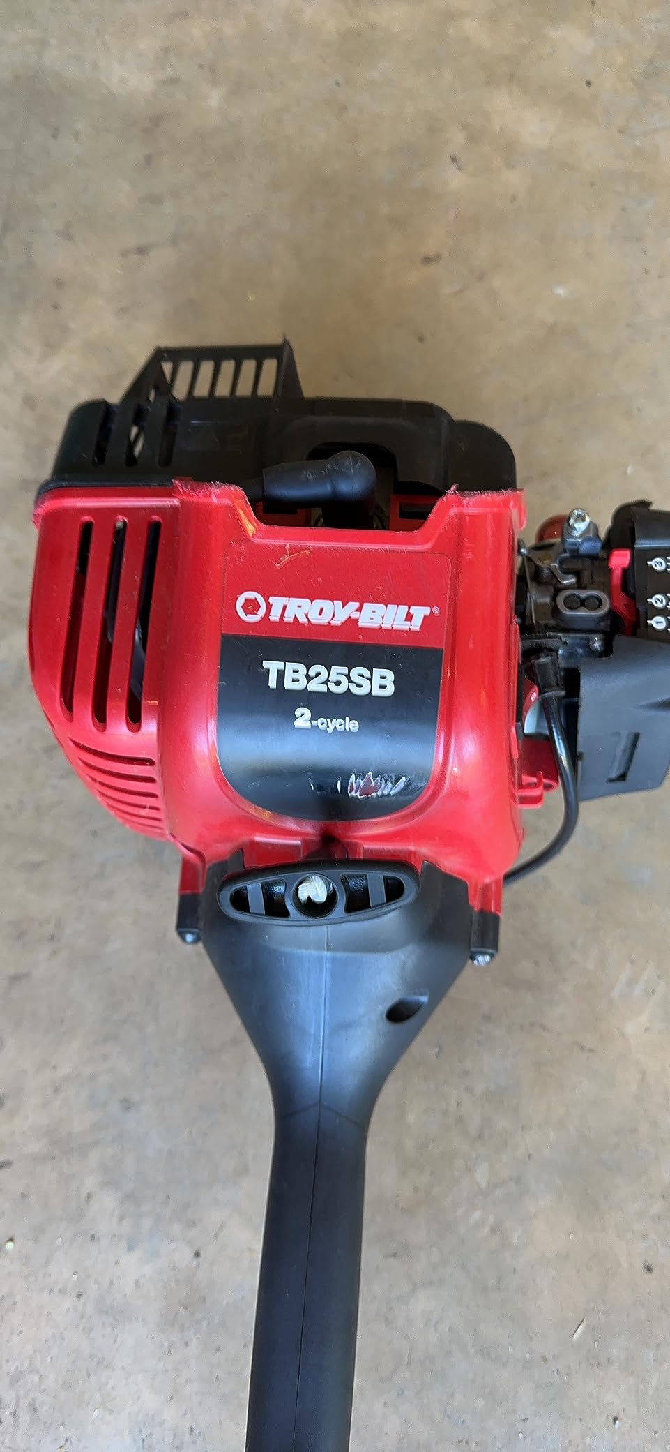 Troy-Bilt Gas String Trimmer, 25cc, 16-inch (TB25SB) Red customer photo 1