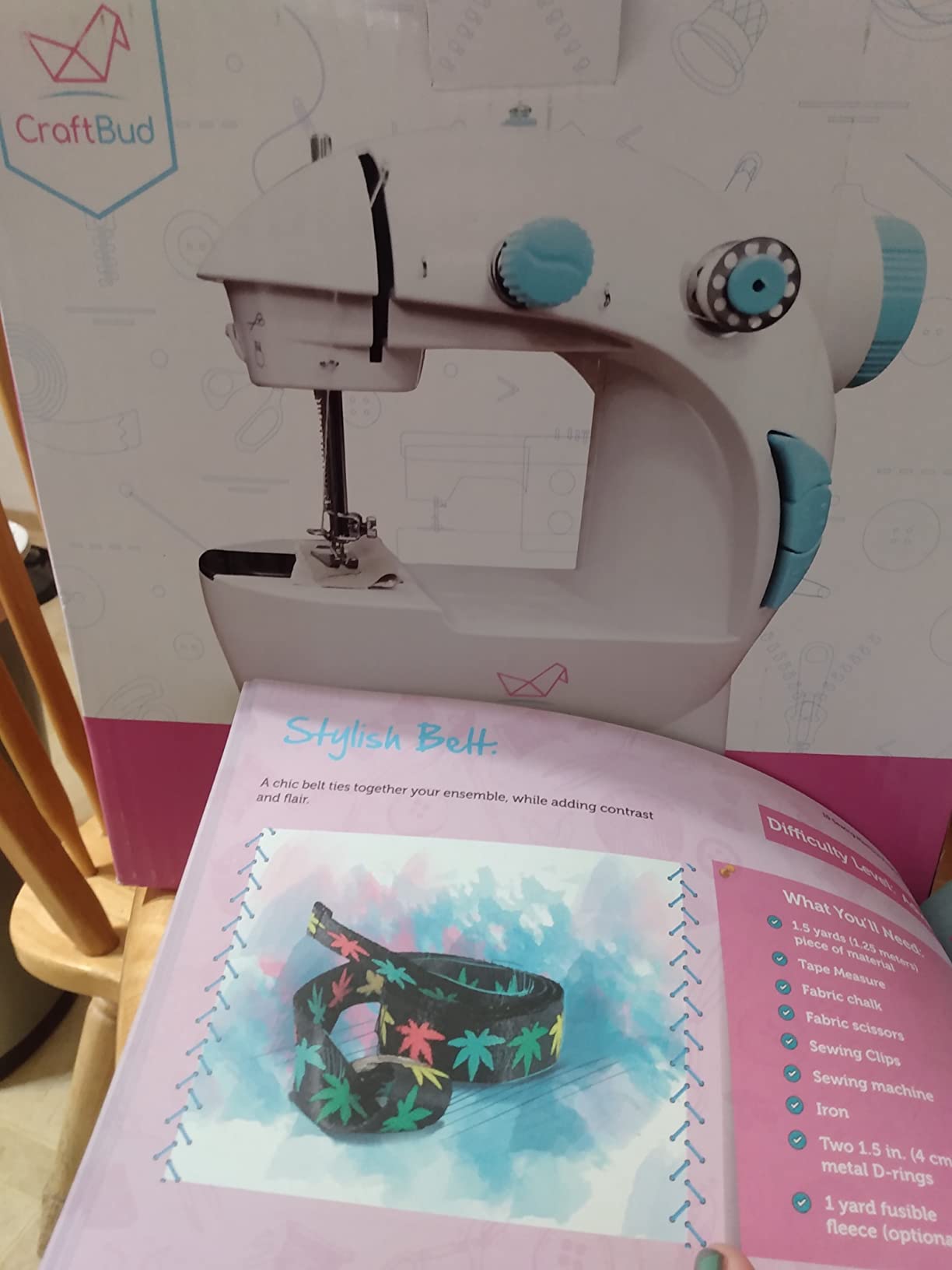 CraftBud Mini Sewing Machine for Beginners, Adults and Kids Sewing Machine customer photo 2
