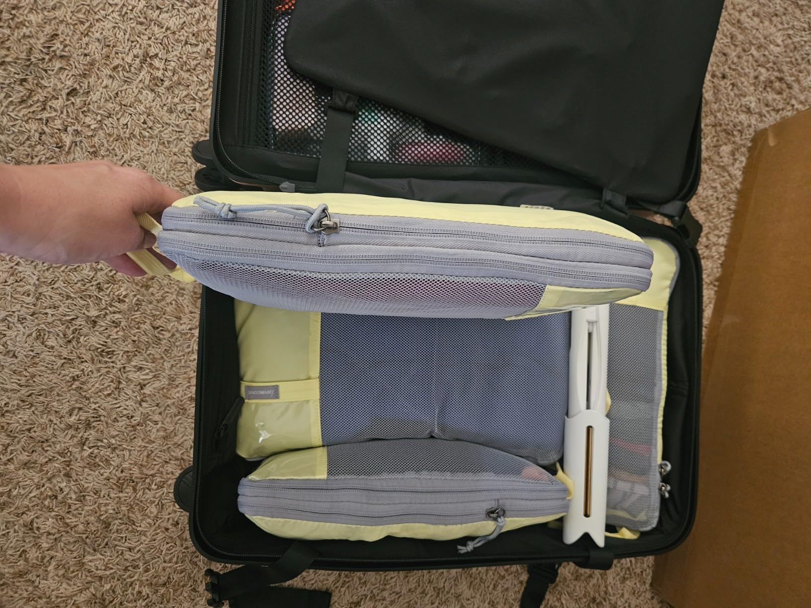 BAGSMART Compression Packing Cubes for Travel Essentials | 14 Set /6 Set /4 Set/2 Set, Lightweight, Durable customer photo 2