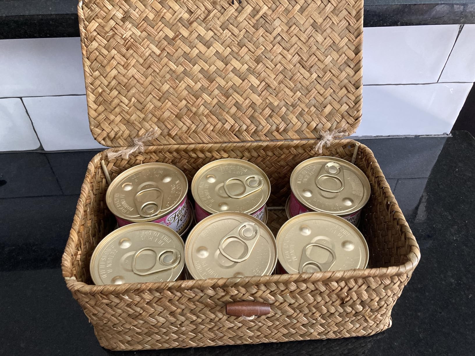 Hipiwe Wicker Shelf Baskets Storage Bin with Lid Handwoven Seagrass Basket customer photo 2