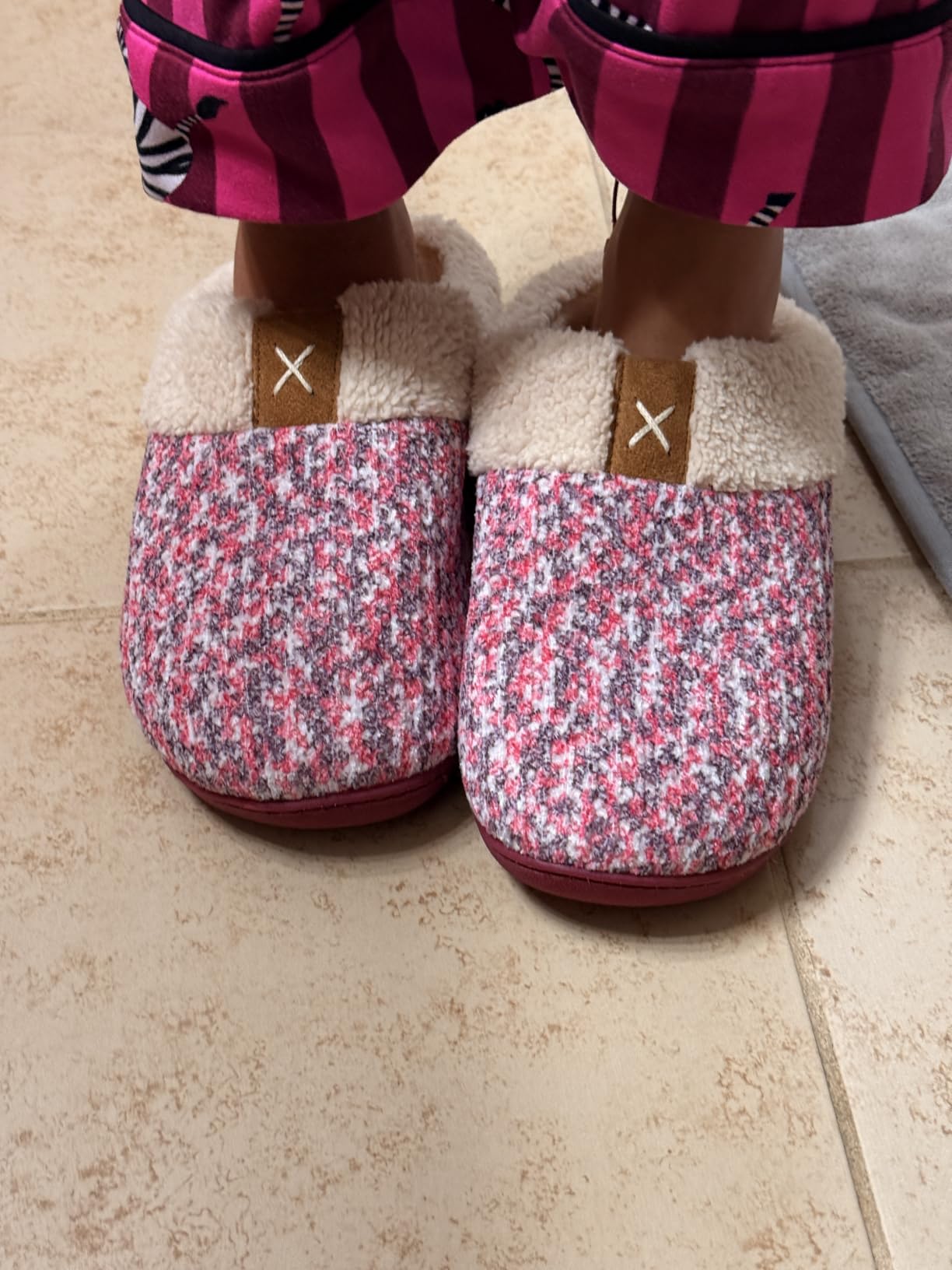 ULTRAIDEAS Women's Indoor Outdoor Slipper Memory Foam customer photo 2