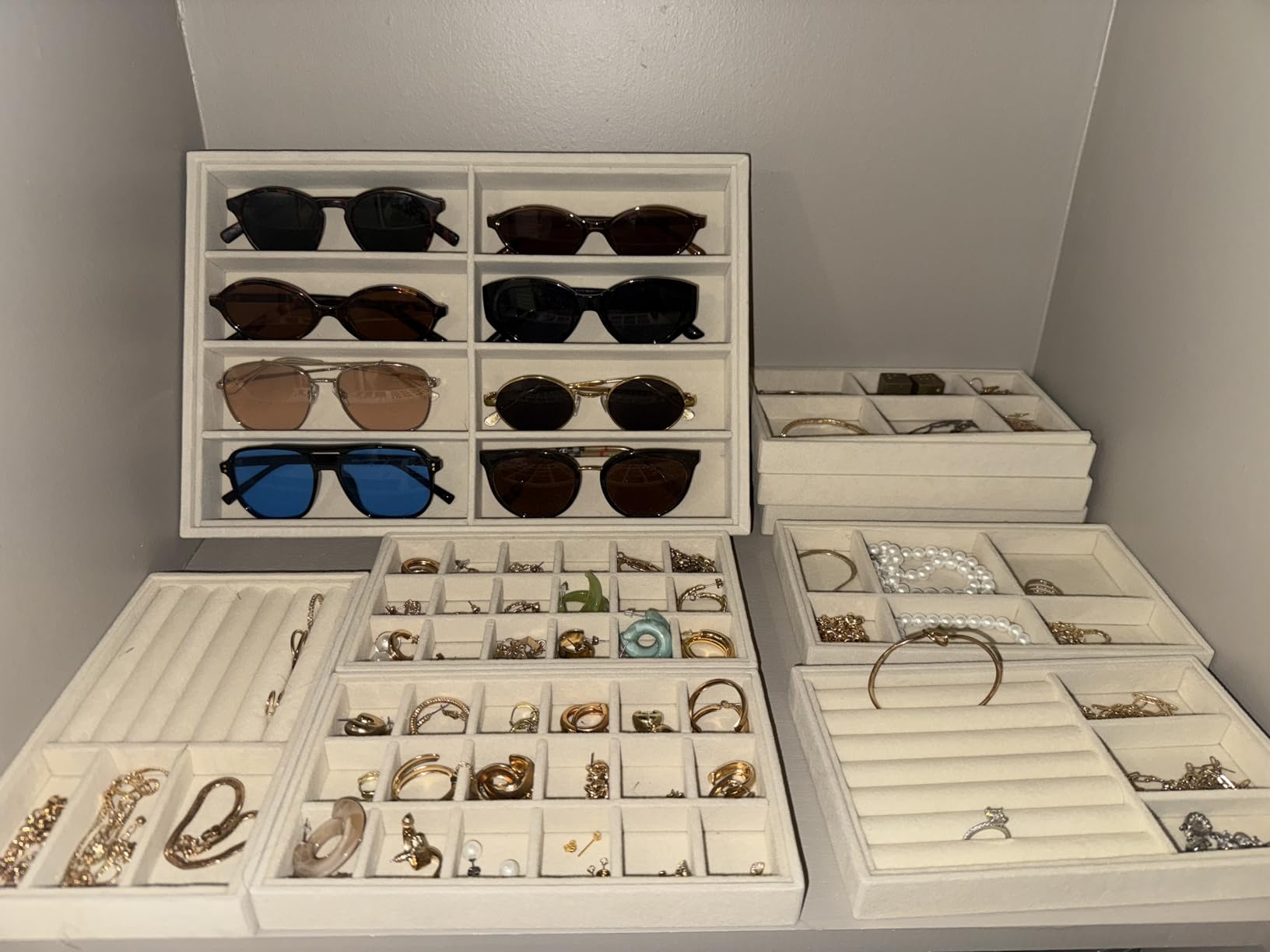 Elsjoy 8 Pack Velvet Jewelry Trays, Stackable Jewelry Organizer Trays for Drawers, Beige Jewelry Storage and Display Tray Inserts for Necklaces, Rings, Earrings customer photo 1