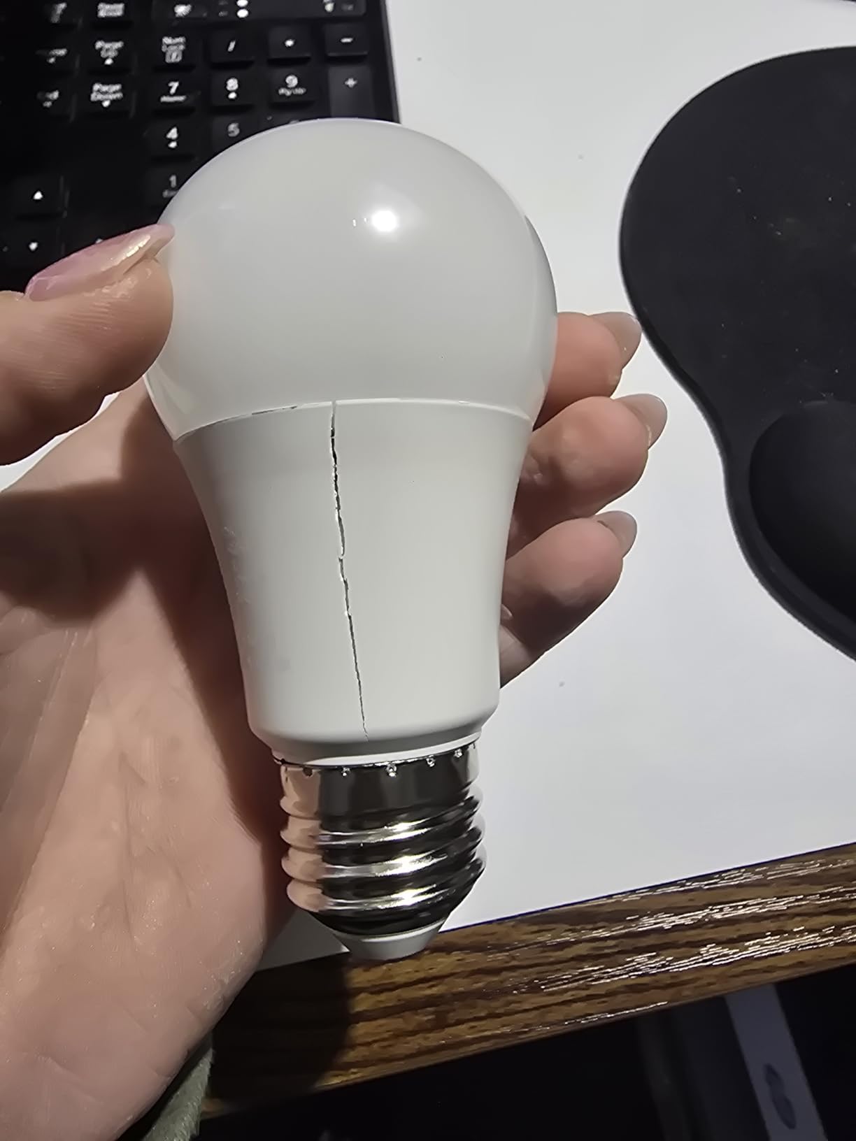 GE Daylight LED 60W Equivalent General Purpose A19 Light Bulbs (12 Pack) customer photo 1