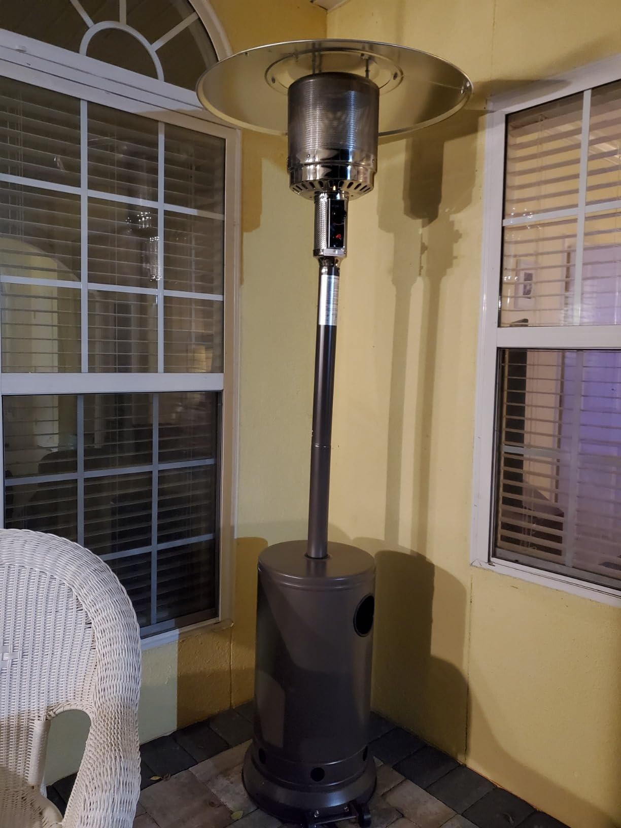 Hykolity 50,000 BTU Propane Patio Heater with Table Design, Stainless Steel Burner, Triple Protection System, Wheels, Outdoor Heaters for Patio, Garden, Commercial and Residentia, Black customer photo 2