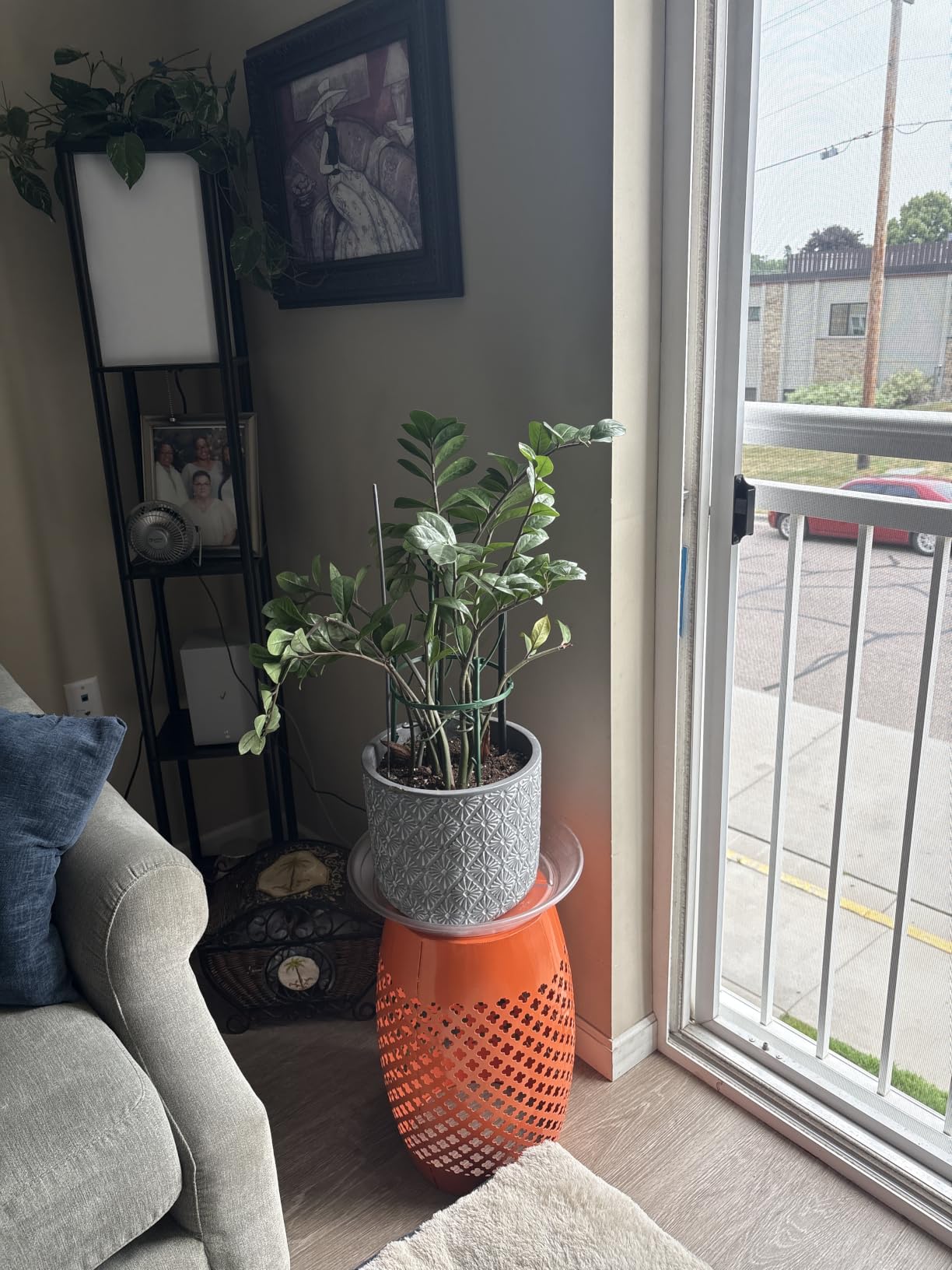 LINZINAR 4 Tier Plant Stand Indoor Outdoor Metal Flower Pot Display Shelf customer photo 2