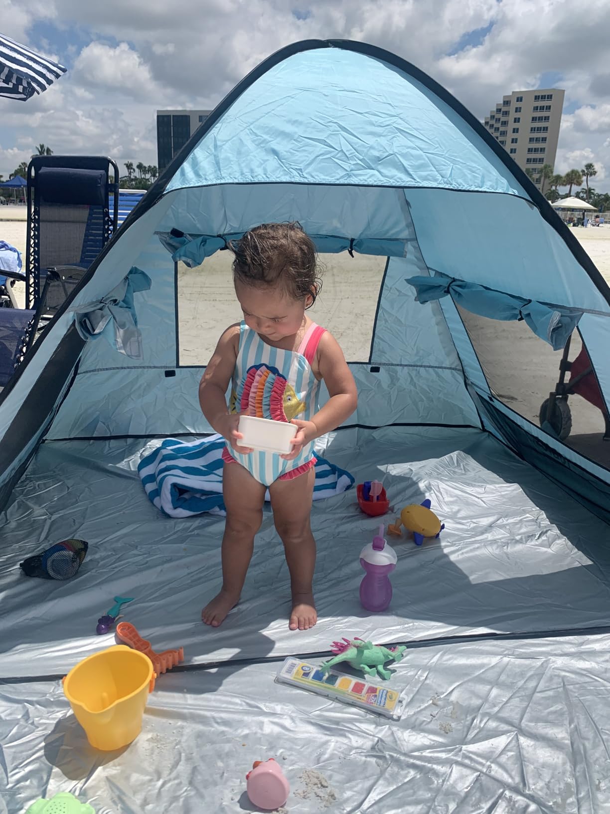 TOBTOS UPF 50+ Pop Up Beach Tent, Easy Set Up Beach Umbrella, UV Protection Portable Sun Shelter, Lightweight with Carry Bag customer photo 2