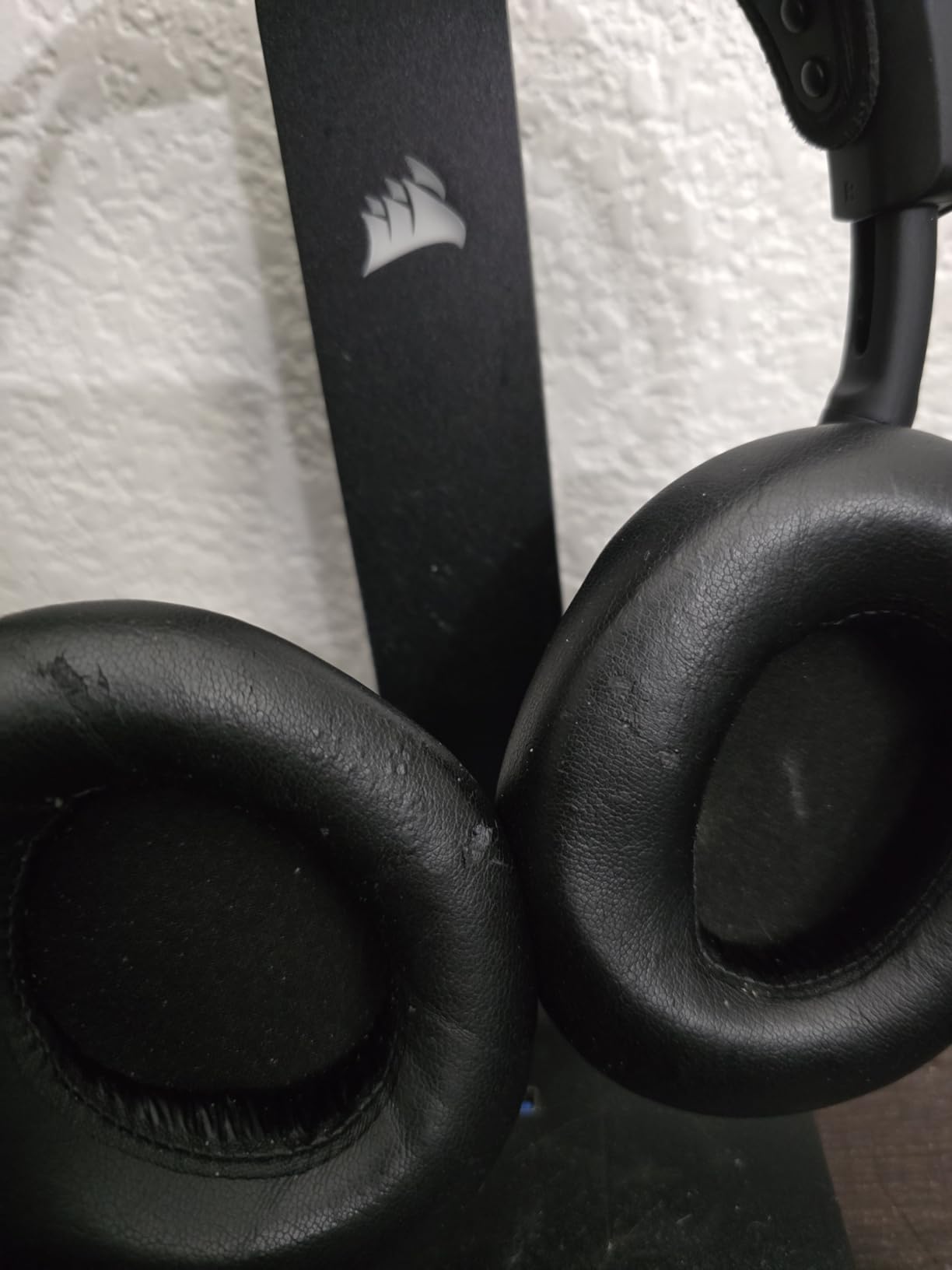 SteelSeries Arctis Nova Pro Wireless Multi-System Gaming Headset — Neodymium Magnetic Drivers — Active Noise Cancellation — 2 Battery System — ClearCast Gen 2 Mic — PC, PS5, PS4, Switch, Mobile customer photo 2