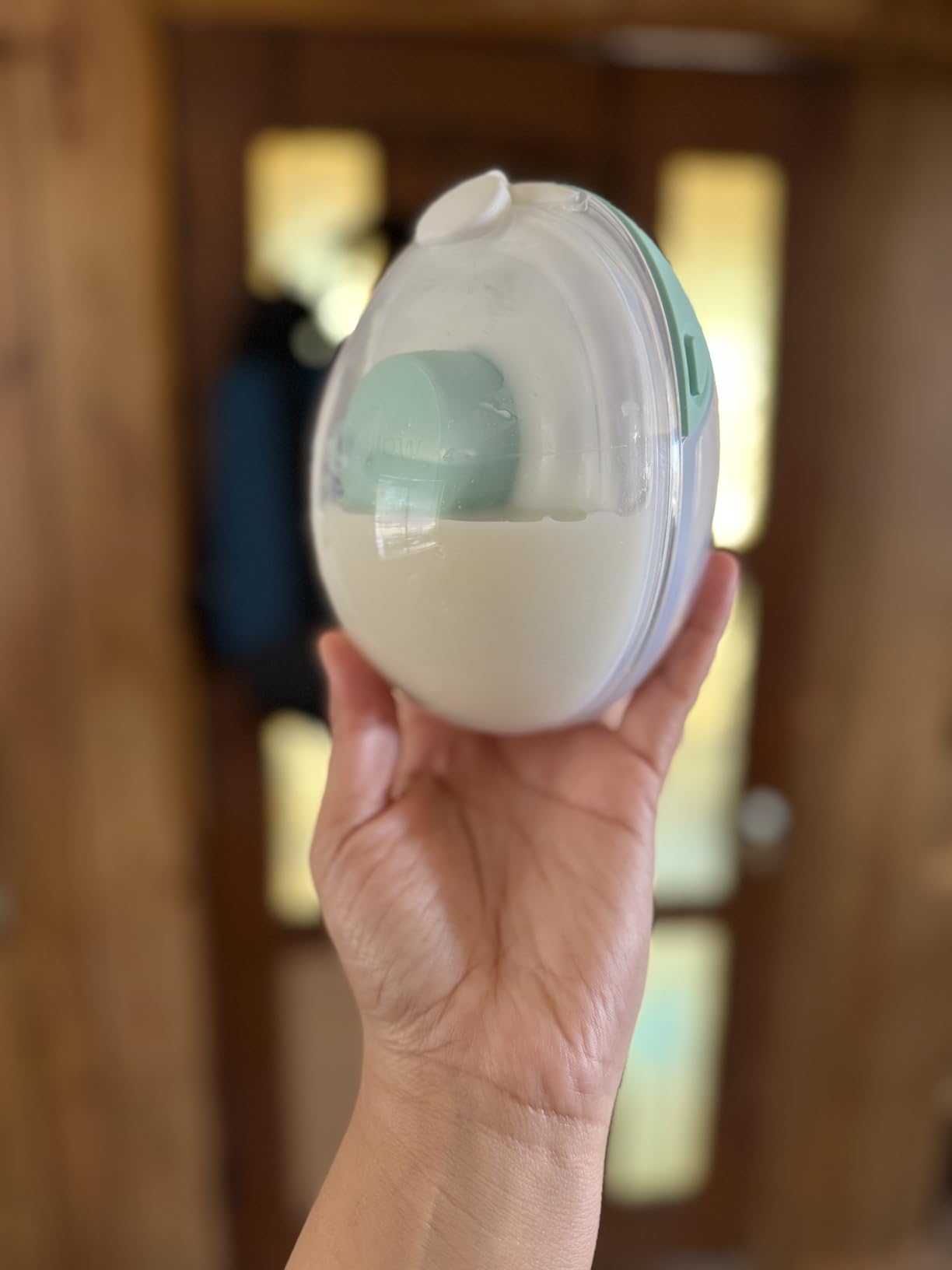 Willow Go Wearable Breast Pump, Hands Free Double Electric Breast Pump, Wireless In-Bra Design with 15 level Hospital Grade Suction customer photo 2