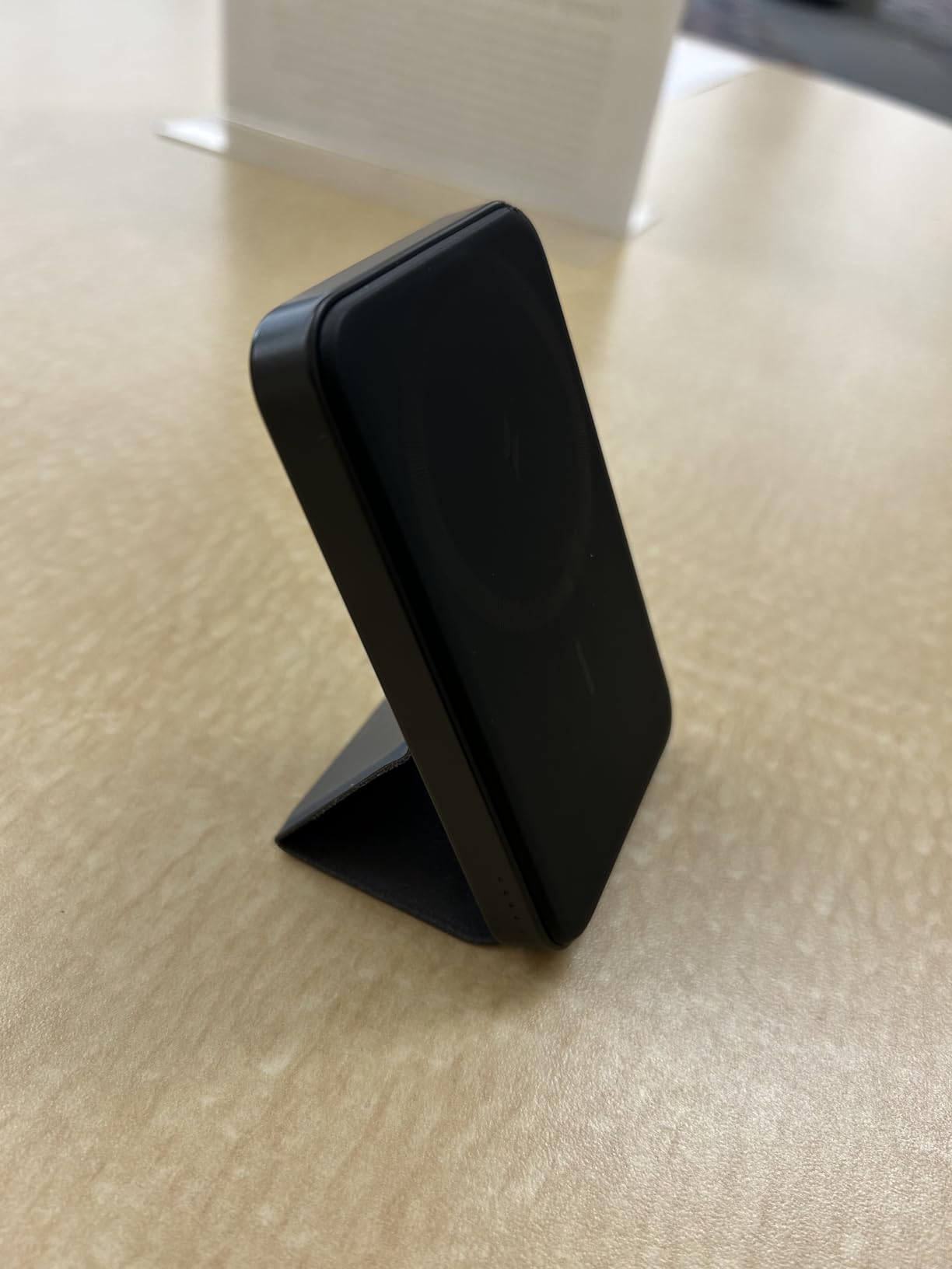 Anker 622 Magnetic Power Bank, 5,000mAh Foldable Wireless Portable Charger customer photo 1