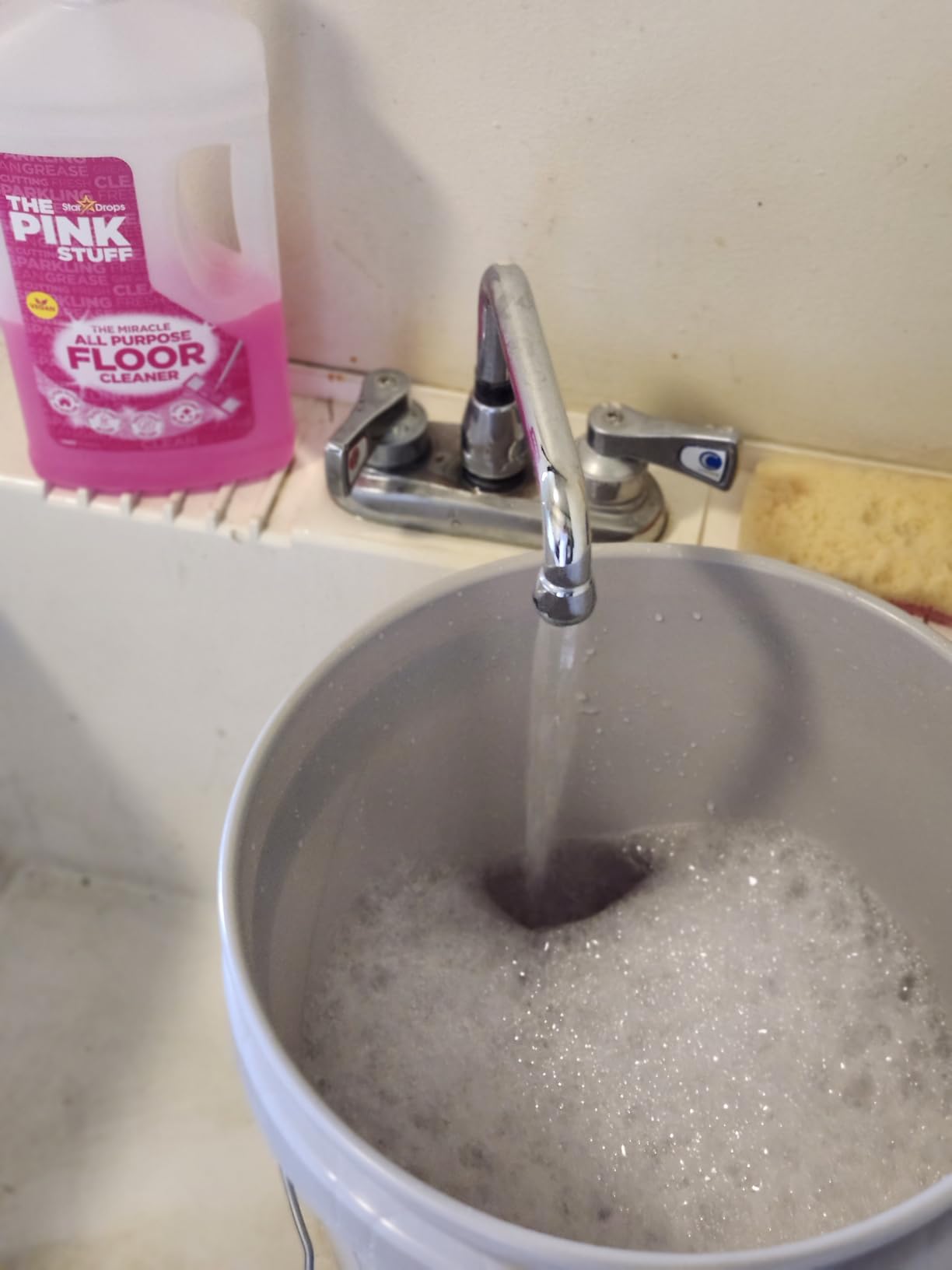 Stardrops The Pink Stuff The Miracle All Purpose Floor Cleaner 33.8 Fl Oz | No Need To Rinse on Floors, Leaves Freshness and Brilliant Shine customer photo 2