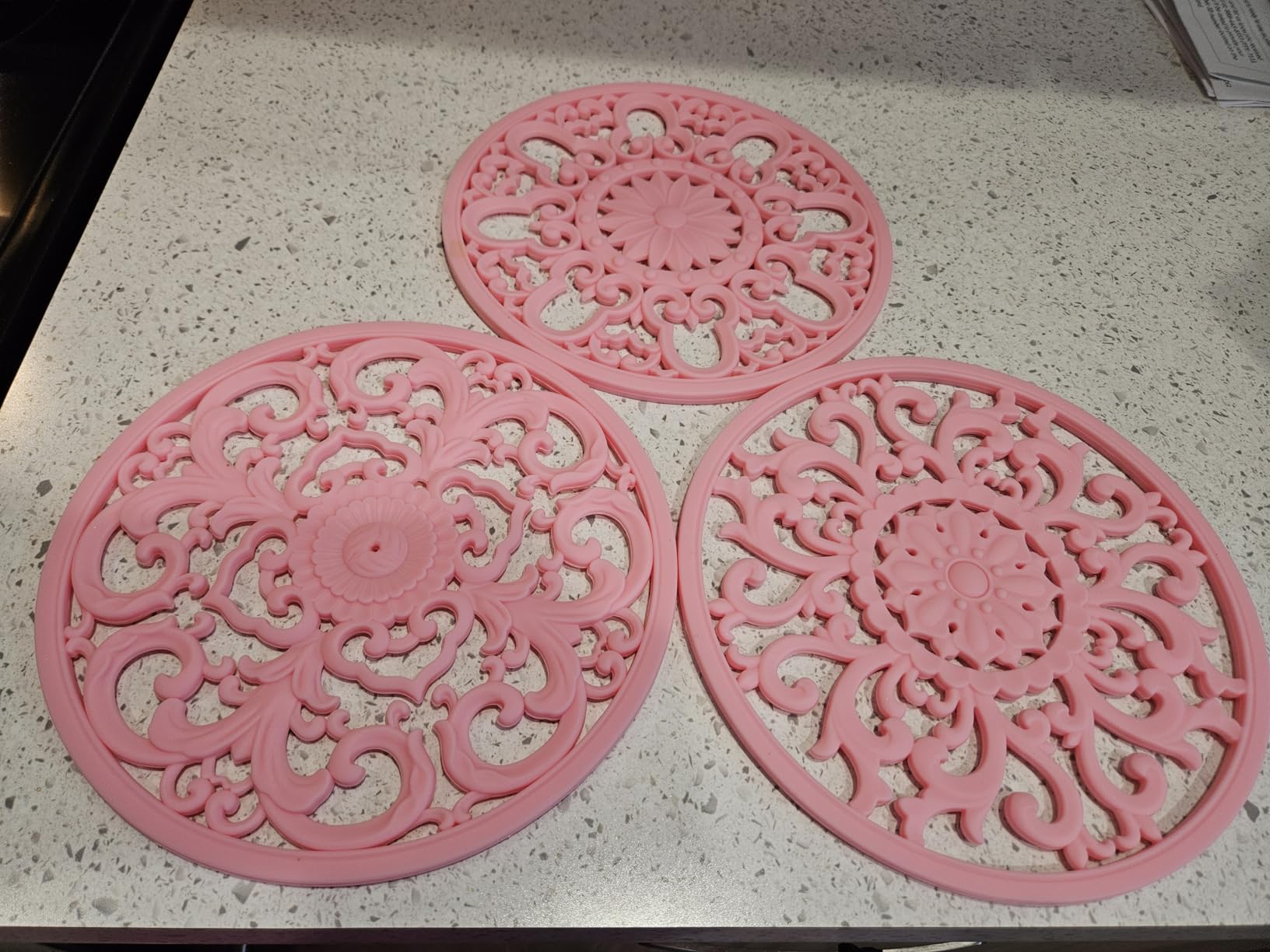 Extra Thick Silicone Trivet Mat for Hot Dishes, Hot Pots and Pans, Pot Holder, Hot Pad to Protect Your Table and Countertop, Kitchen Decor and Accessories,Navy Blue, Set of 3 customer photo 2