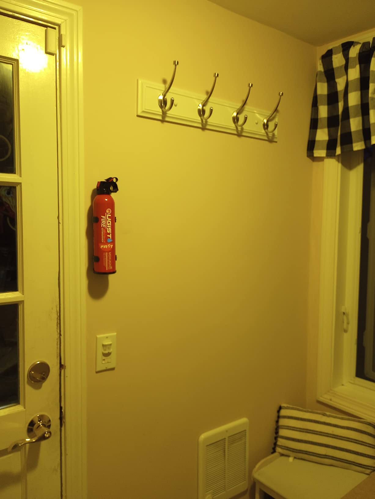 Multipurpose Fire Extinguisher (4 Pack, 21oz Each) with Wall Mount Bracket, Water-Based Foam No Residue, for Kitchen Grease & Electrical Fires, Portable Small Extinguisher for Home, Vehicle & Office customer photo 2