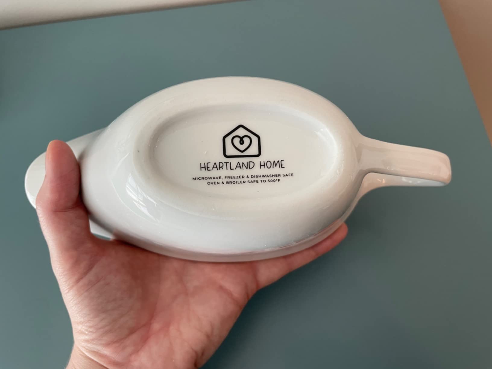 Heartland Home 16oz Porcelain Gravy Boat with Spout – Large Gravy Bowl for Sauce, Cream, and Milk with Large Pourer and Fewer Drips - Microwave and Dishwasher Safe – Classic Ceramic Gift, White customer photo 1