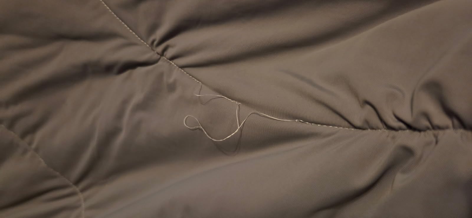 REST Evercool Cooling Comforter Blanket for Hot Sleepers, King/Cali King | All-Season Bedding to Keep Cool, Reversible Cool-to-Touch Fabric for Night Sweats, Breathable, Lightweight, Machine Washable customer photo 1