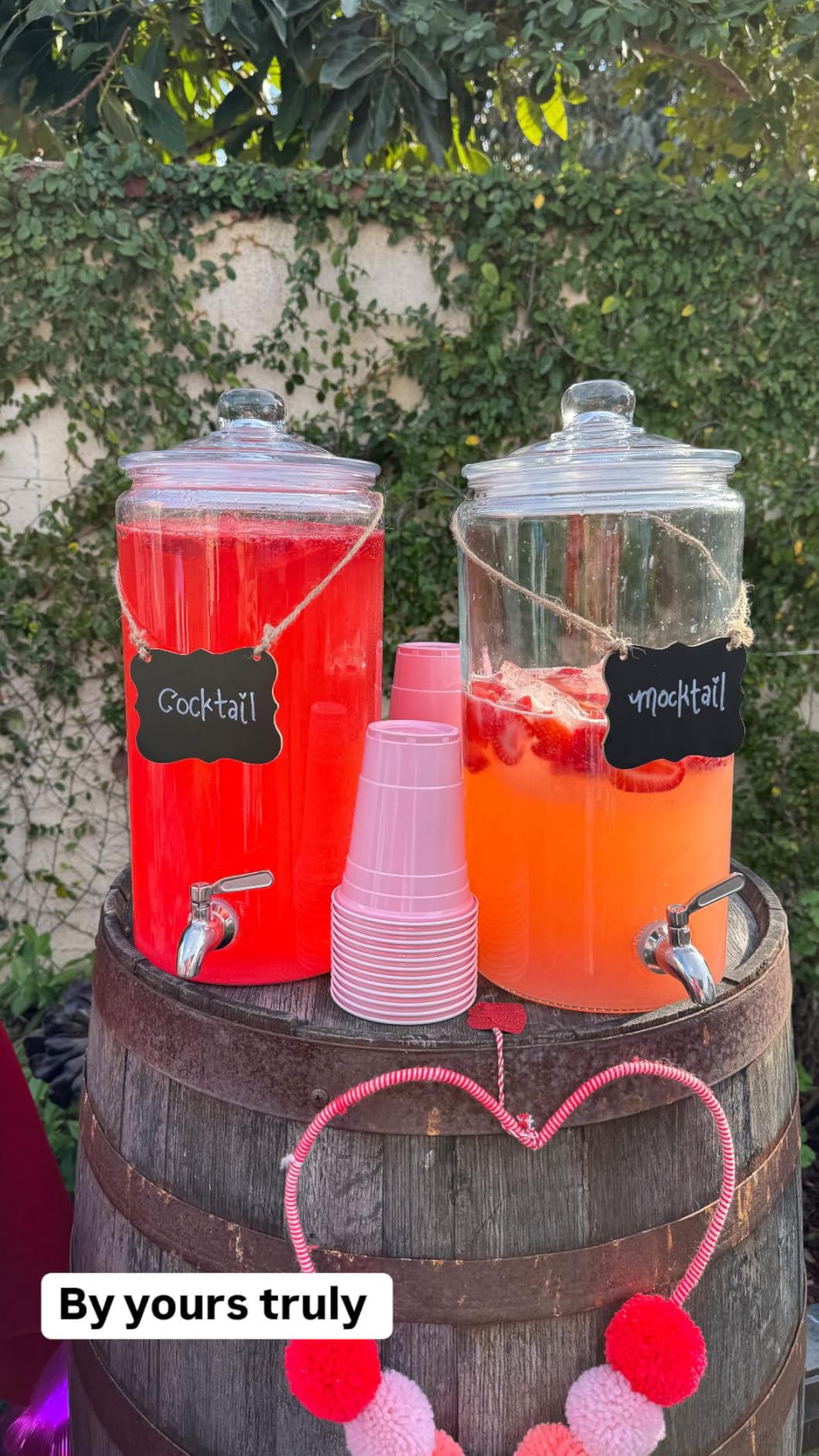 2 Gallon Beverage Serveware with Stainless Steel Spigot + Marker & Chalkboard 100% Leakproof Glass Drink Dispenser for Parties with Spout, Airtight Beverage Dispenser for Water Juice Laundry customer photo 1