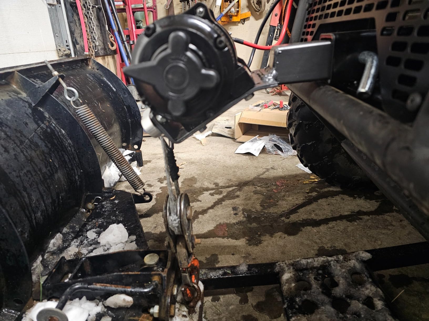Universal Winch Mounting Plate with 2